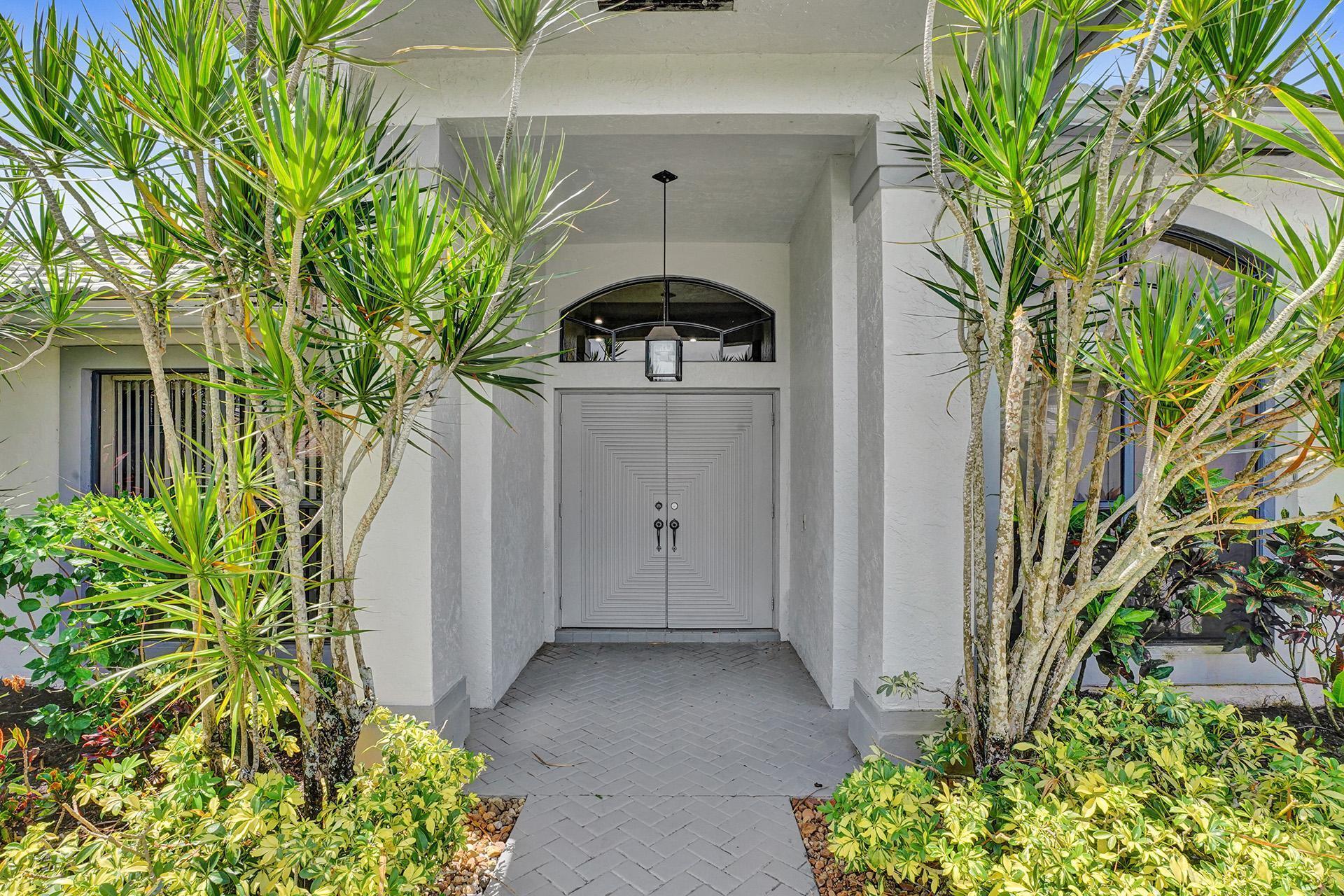 11115 Boca Woods Lane