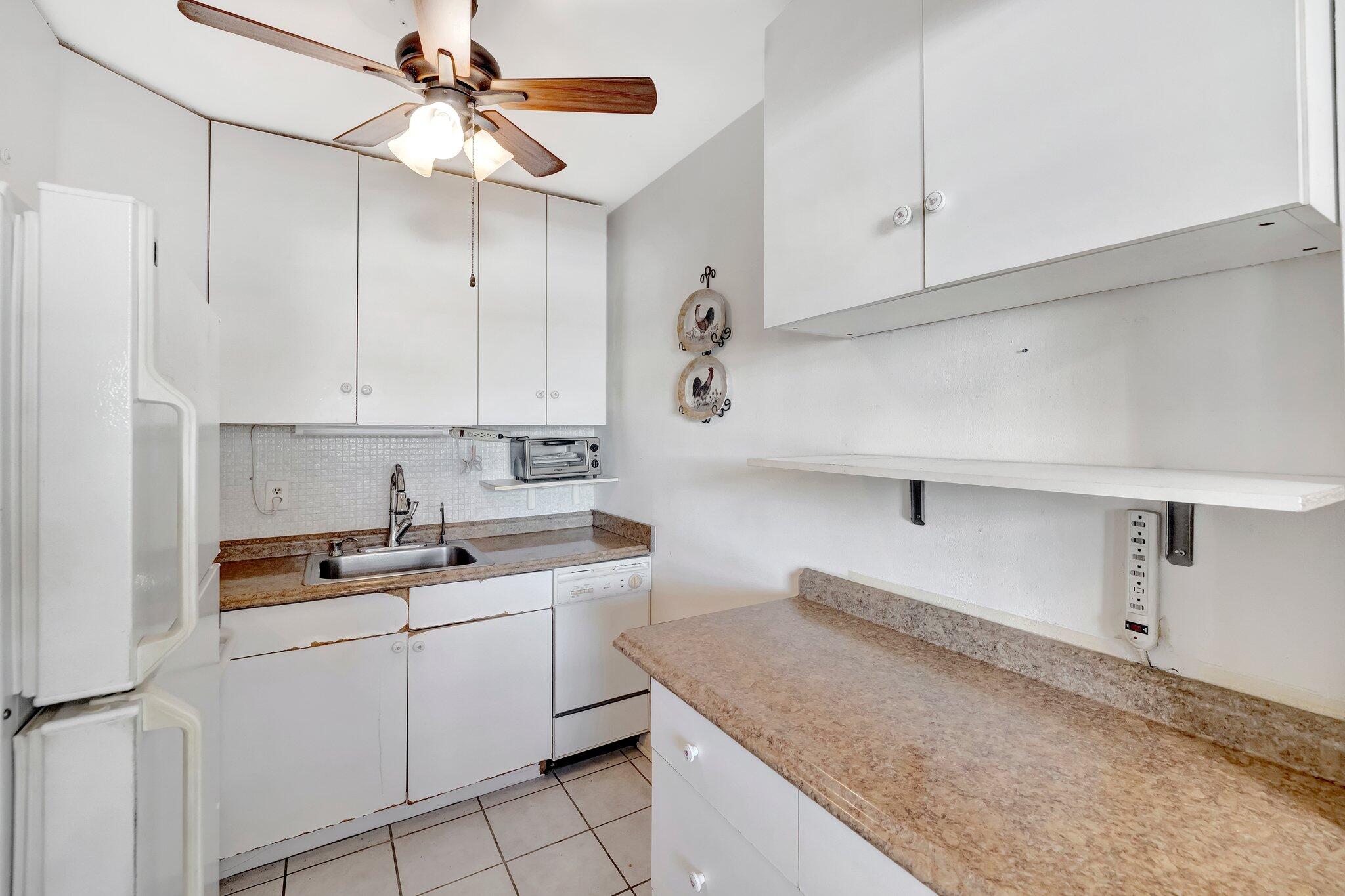 2106 NE 56th Court 102