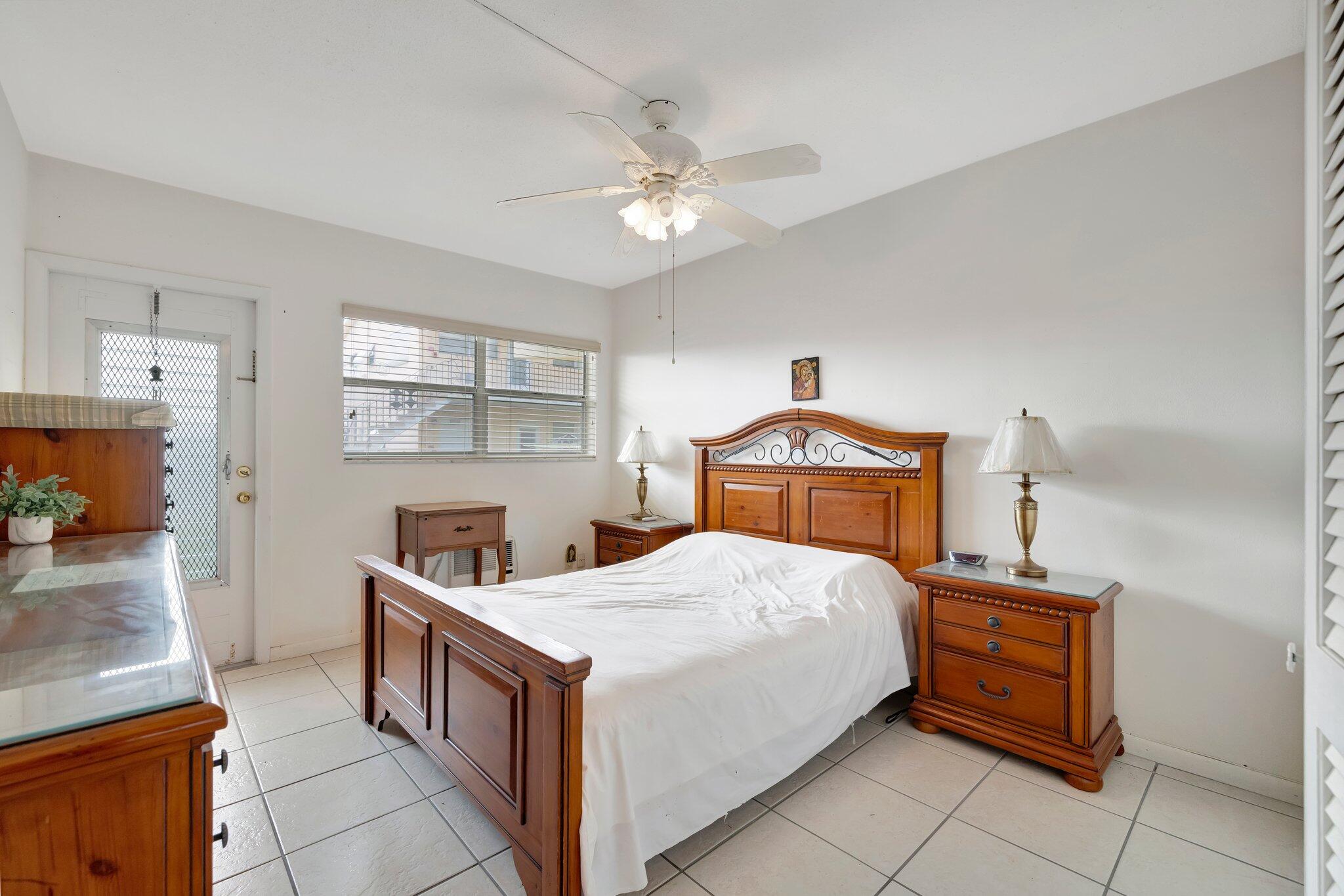 2106 NE 56th Court 102