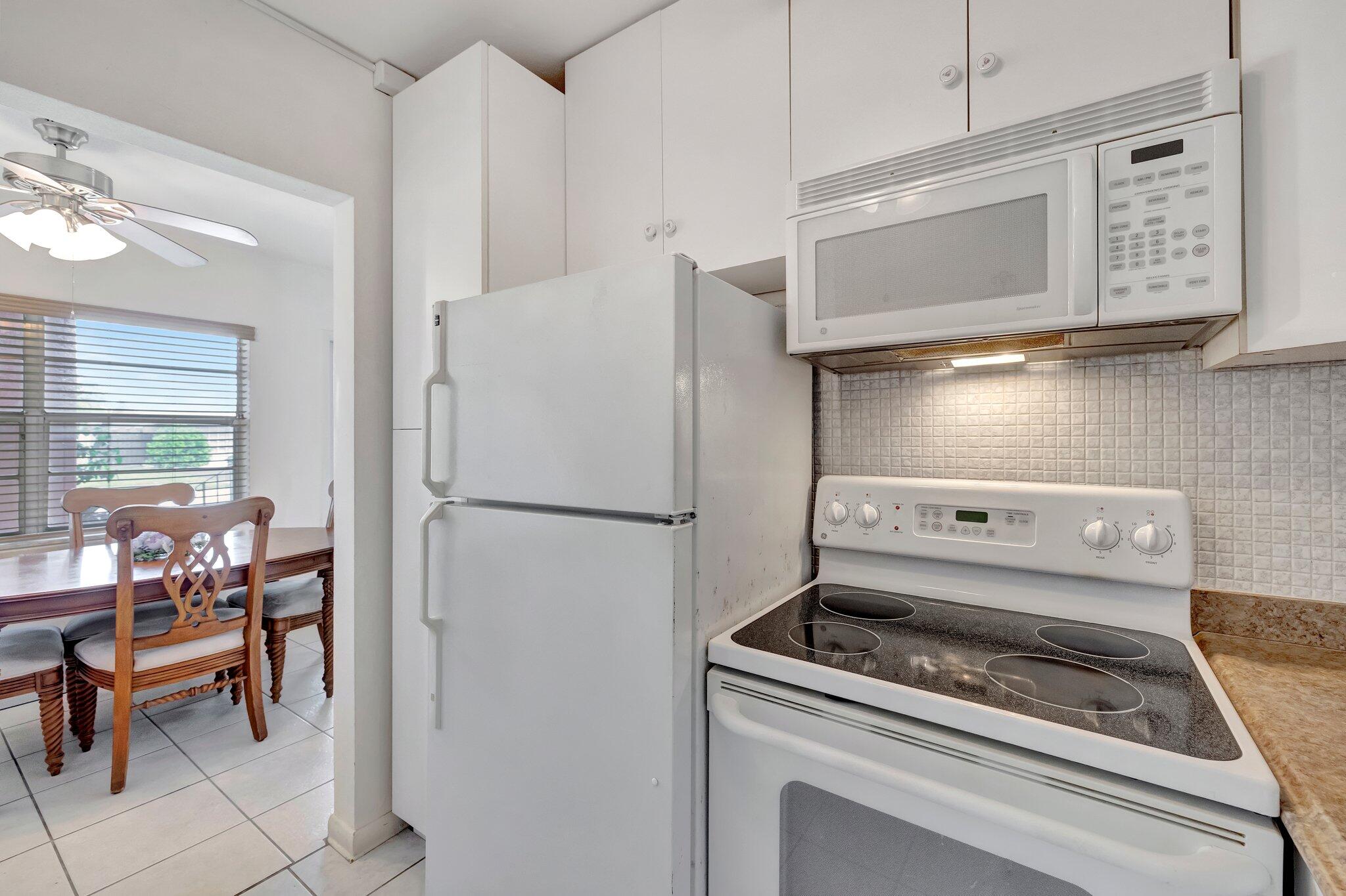 2106 NE 56th Court 102