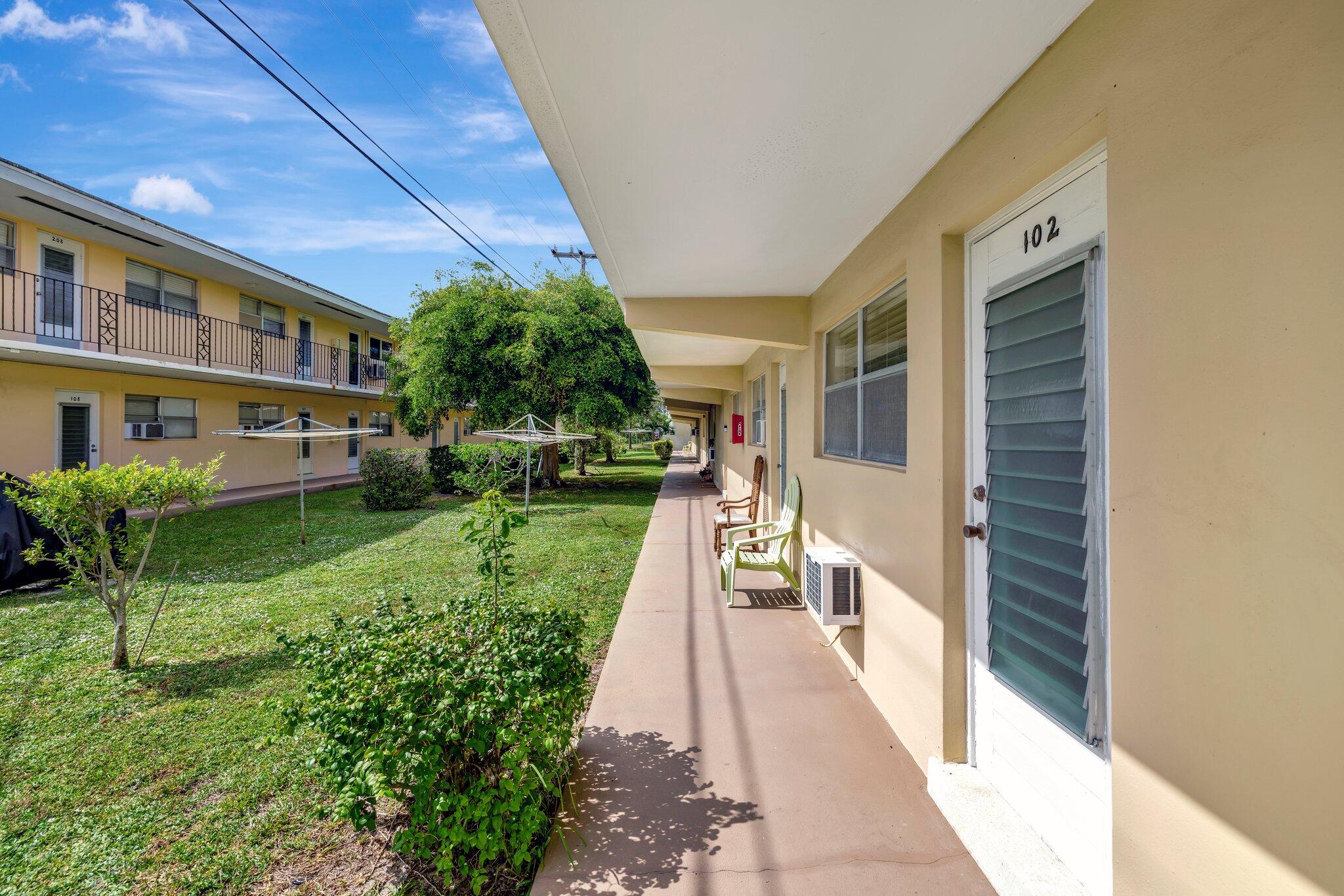 2106 NE 56th Court 102