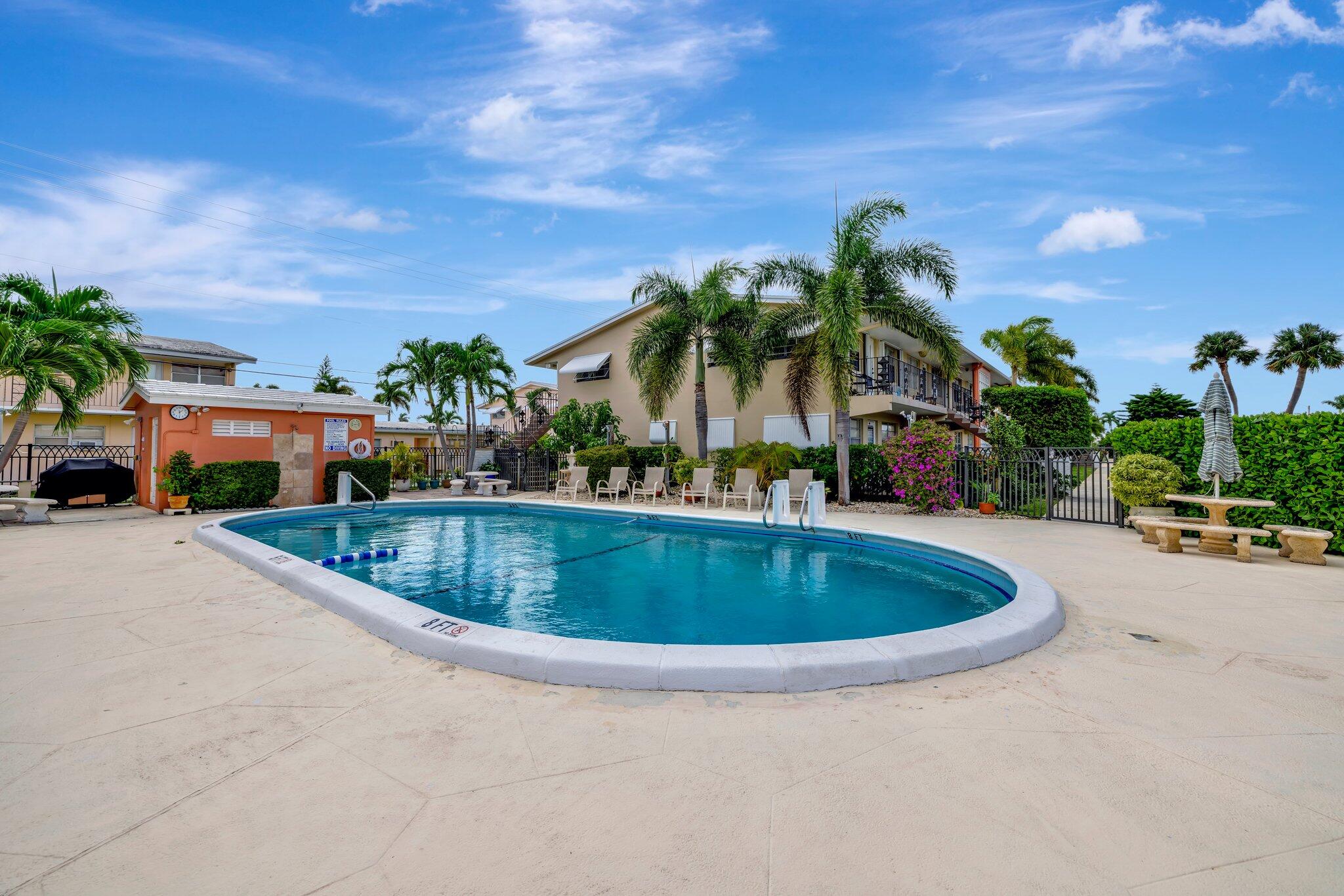 2106 NE 56th Court 102