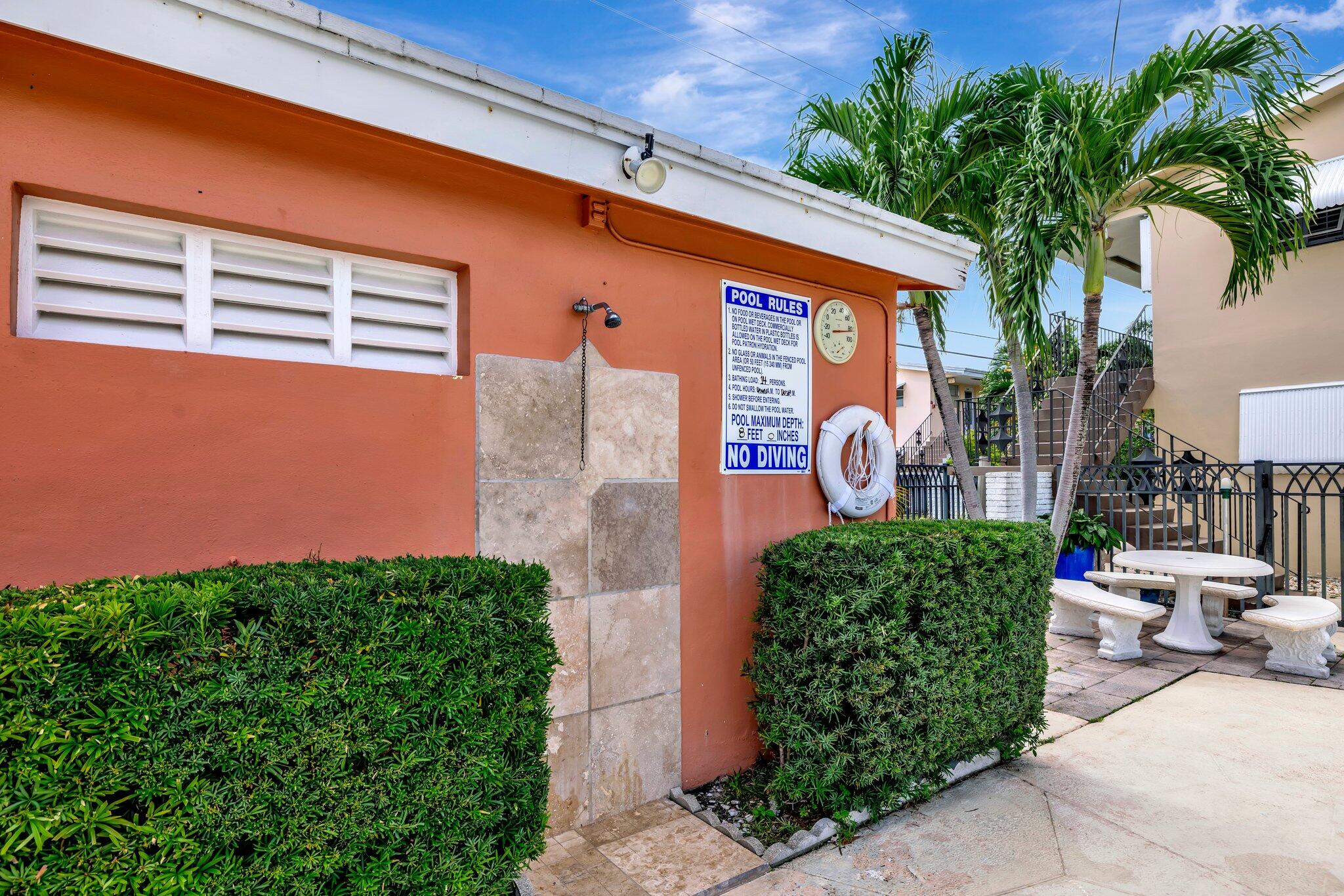 2106 NE 56th Court 102