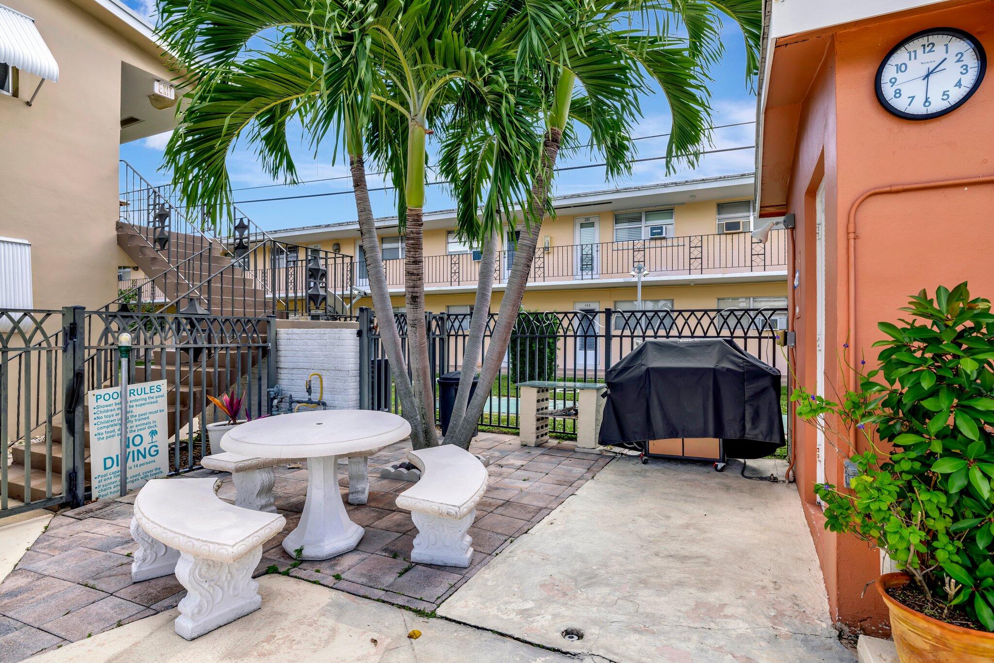2106 NE 56th Court 102