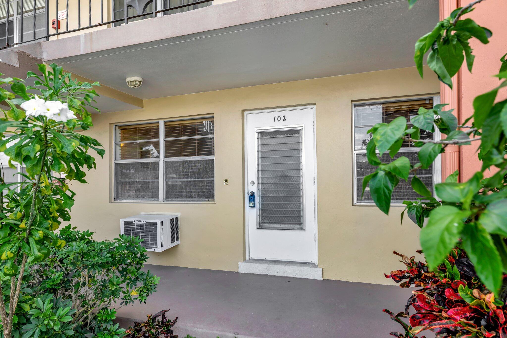 2106 NE 56th Court 102