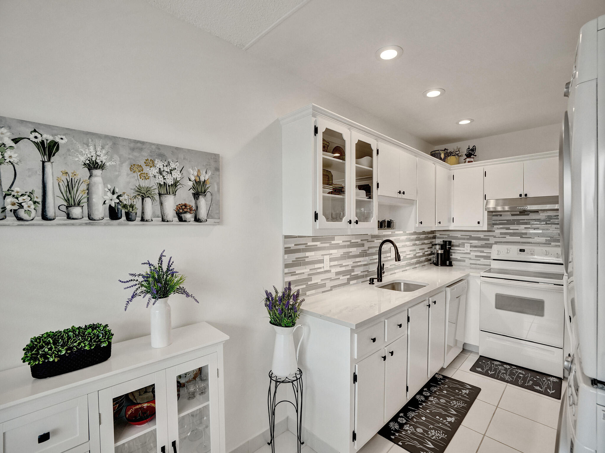 1120 Mahogany Way 202