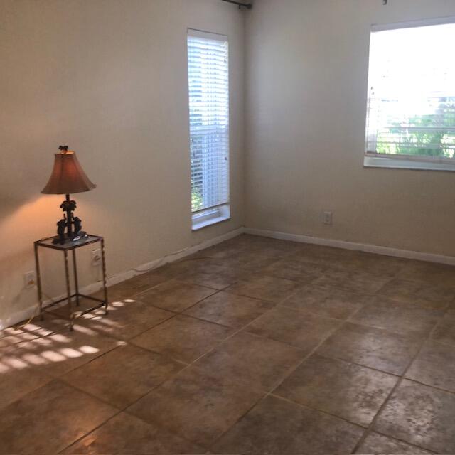 1020 Citrus Way 101