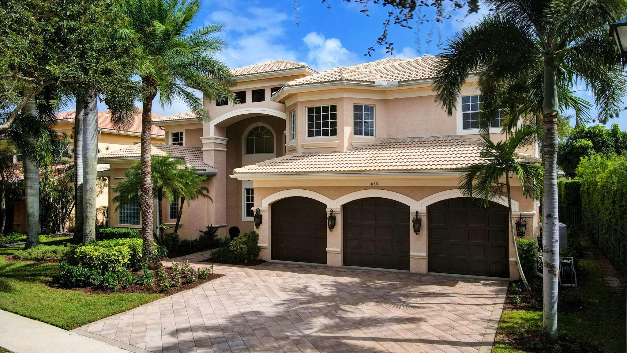 10750 Canyon Bay Lane