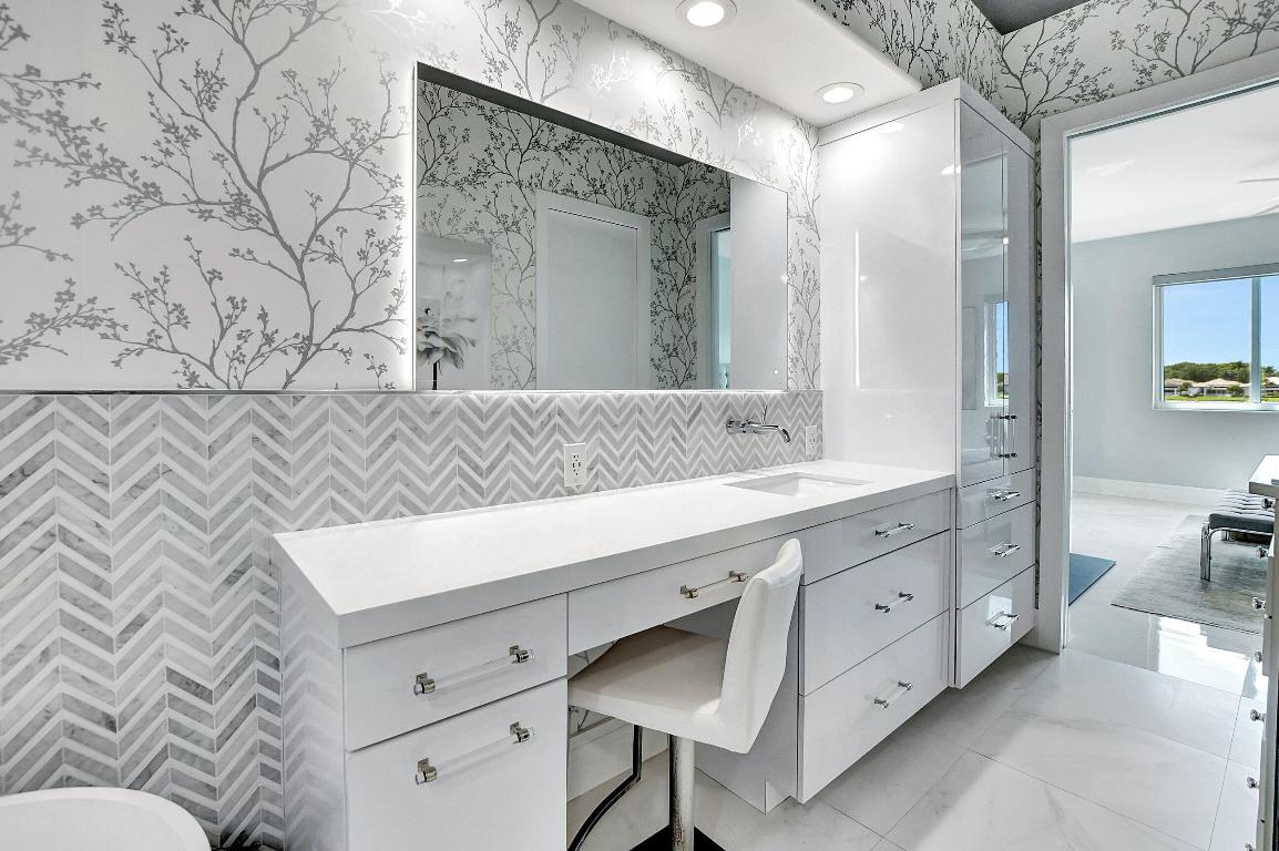 2481 NW 59th Street 901