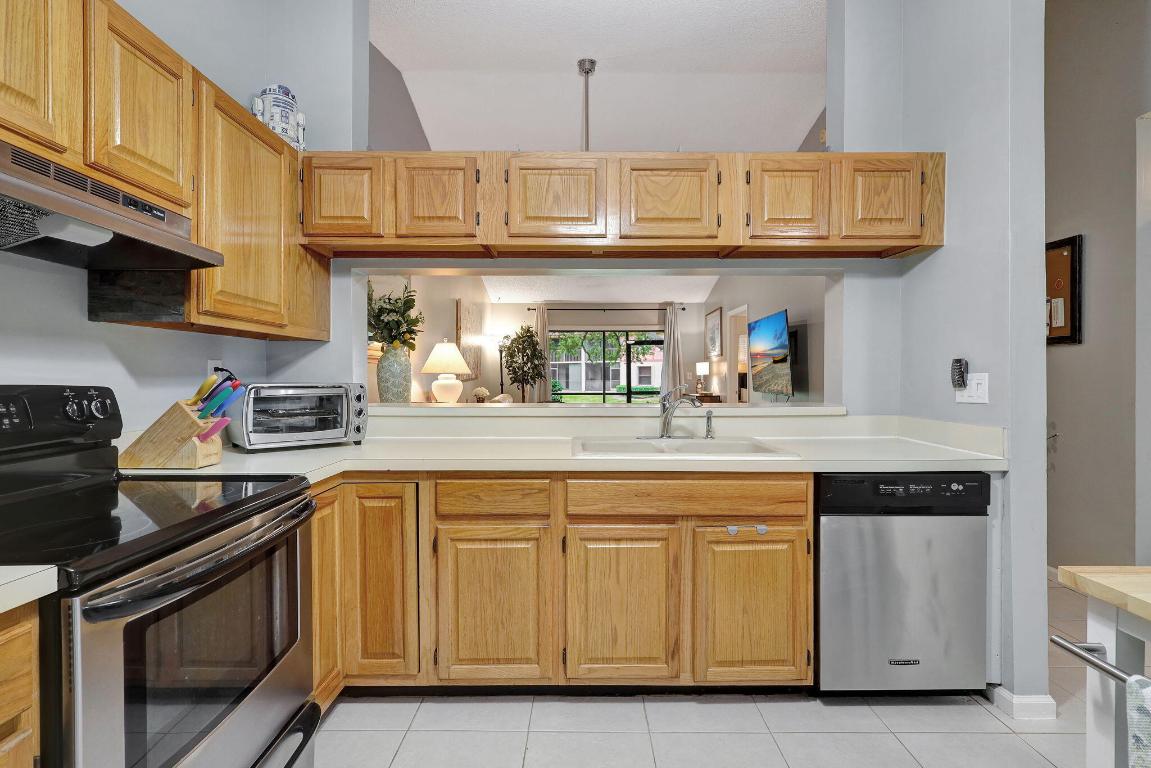 3078 Inglewood Terrace