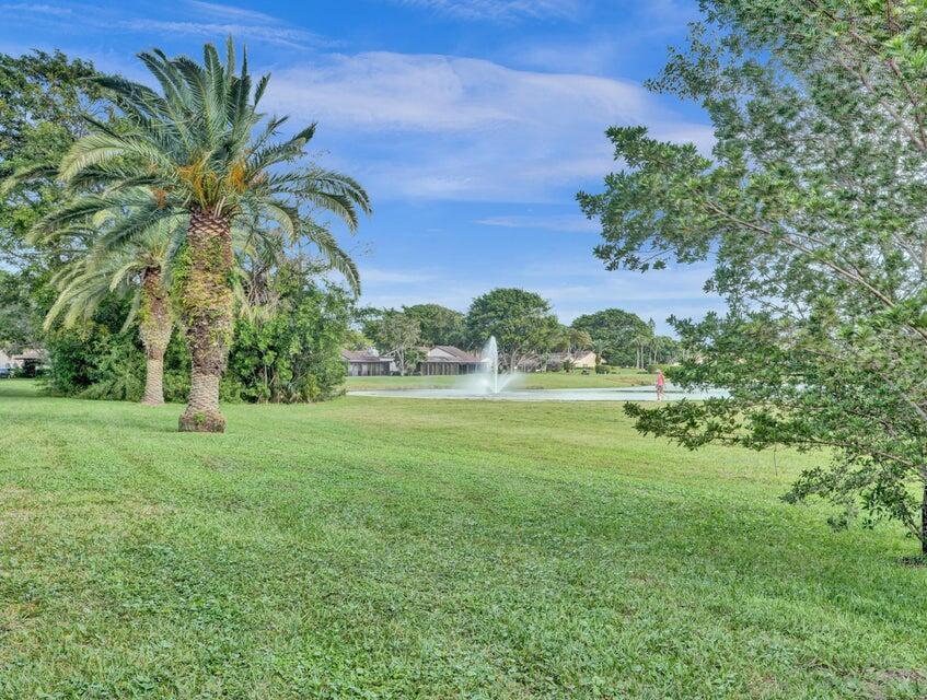 9264 Vista Del Lago H