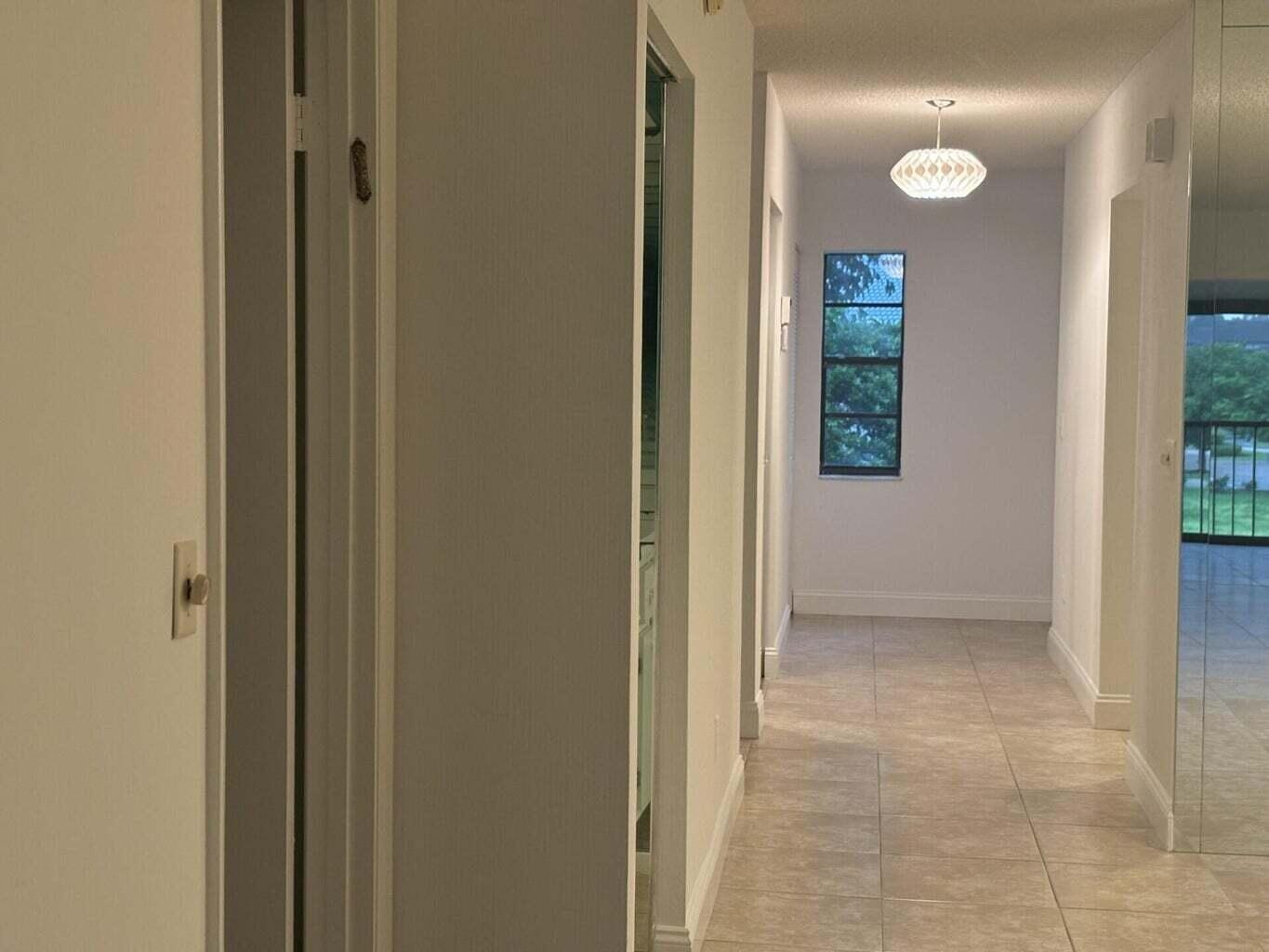 9264 Vista Del Lago H