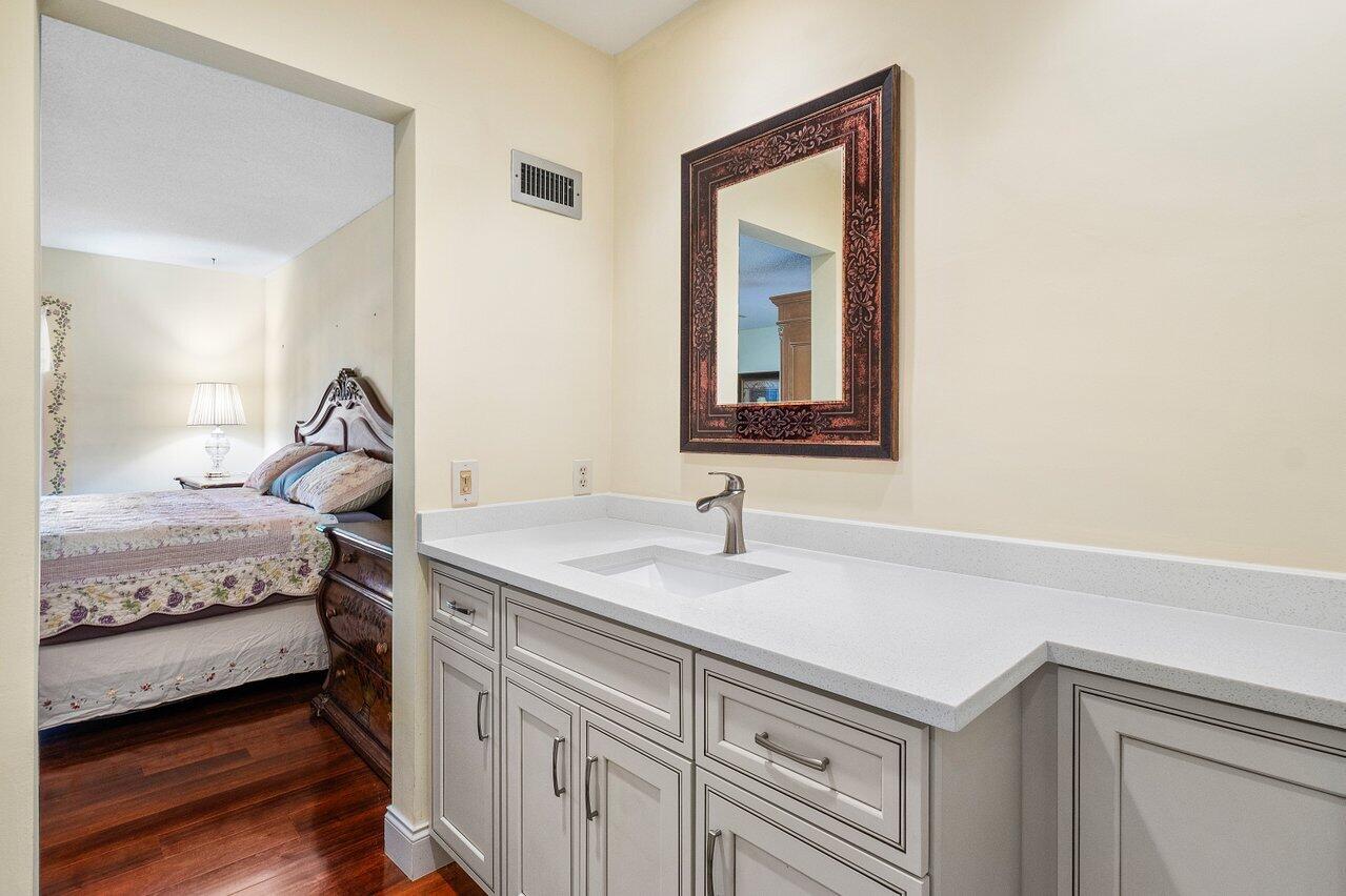 7276 Encina Lane