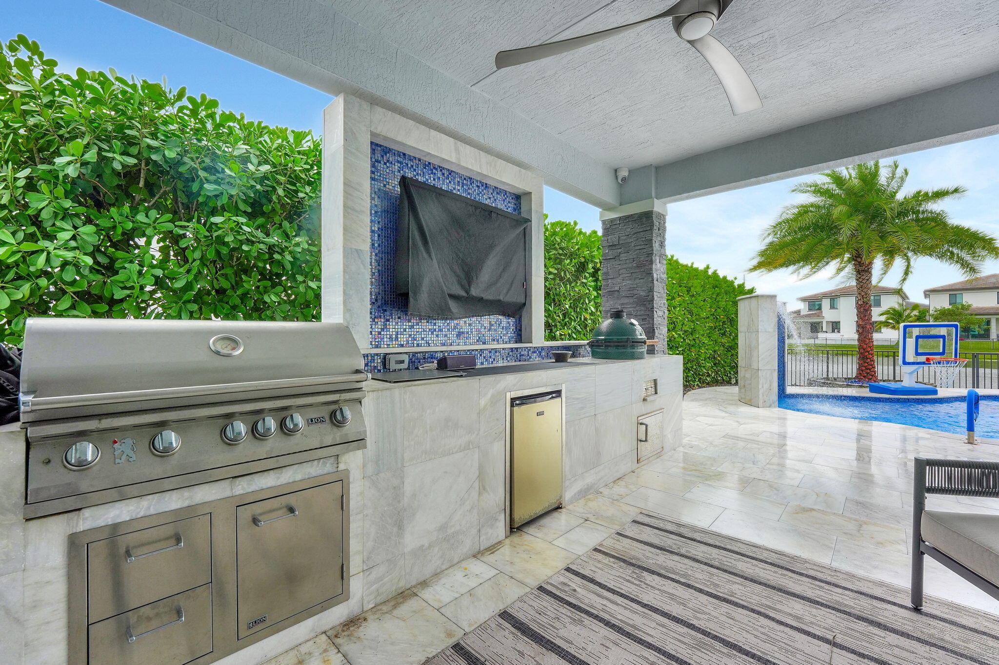 10795 Windward Street