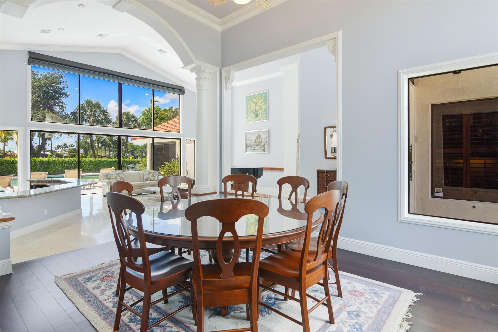 4335 Bocaire Boulevard