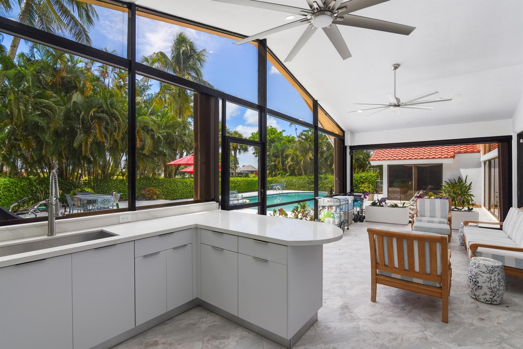 4335 Bocaire Boulevard