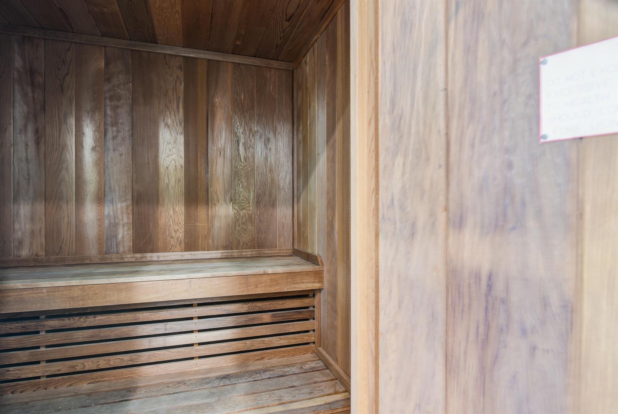 4335 Bocaire Boulevard