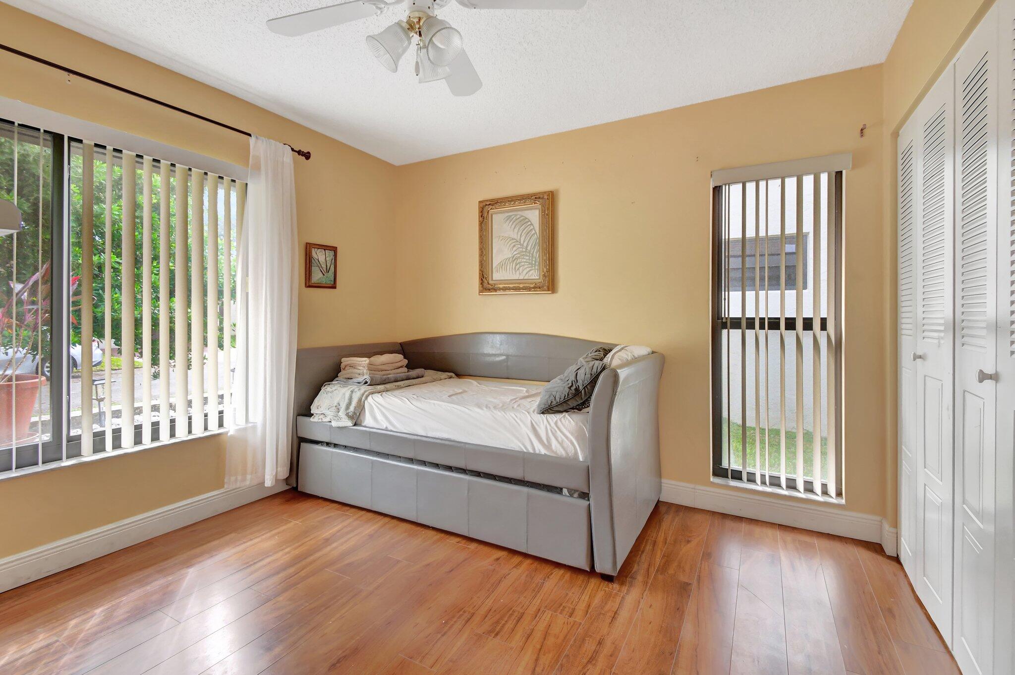 1687 SW 20th Terrace