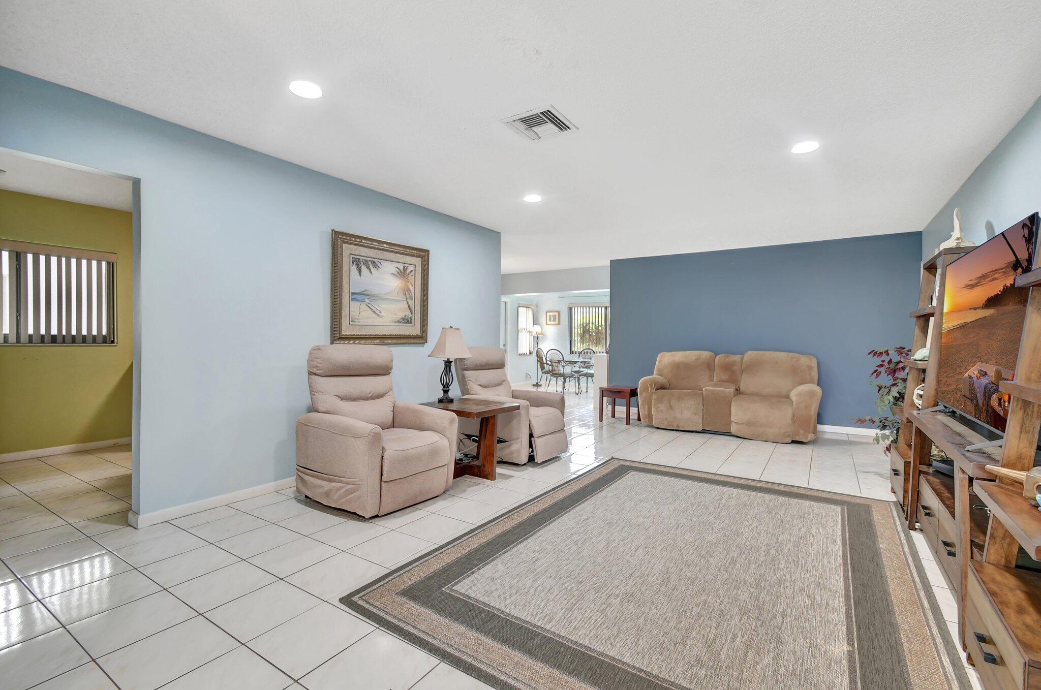 1687 SW 20th Terrace