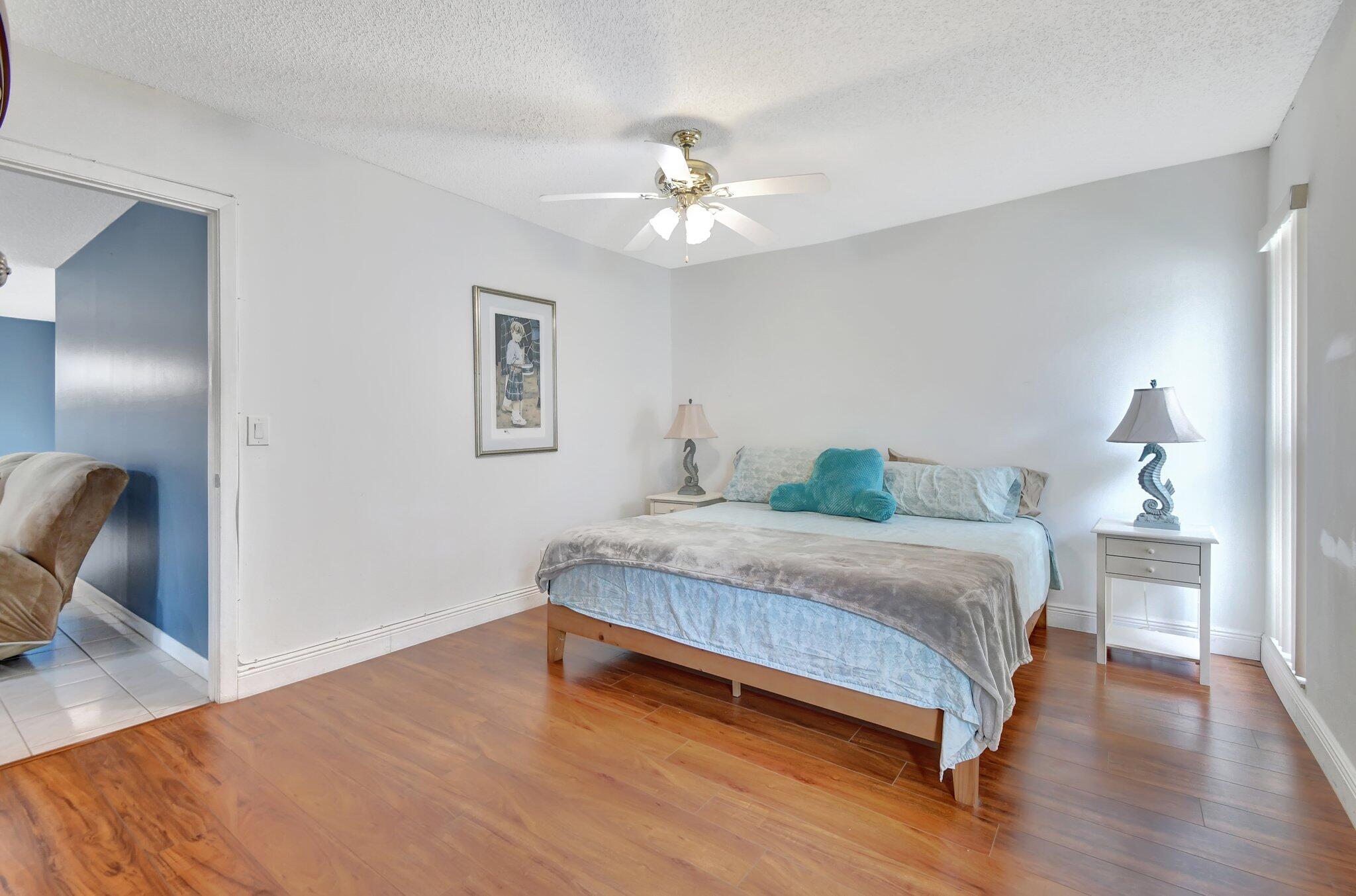 1687 SW 20th Terrace