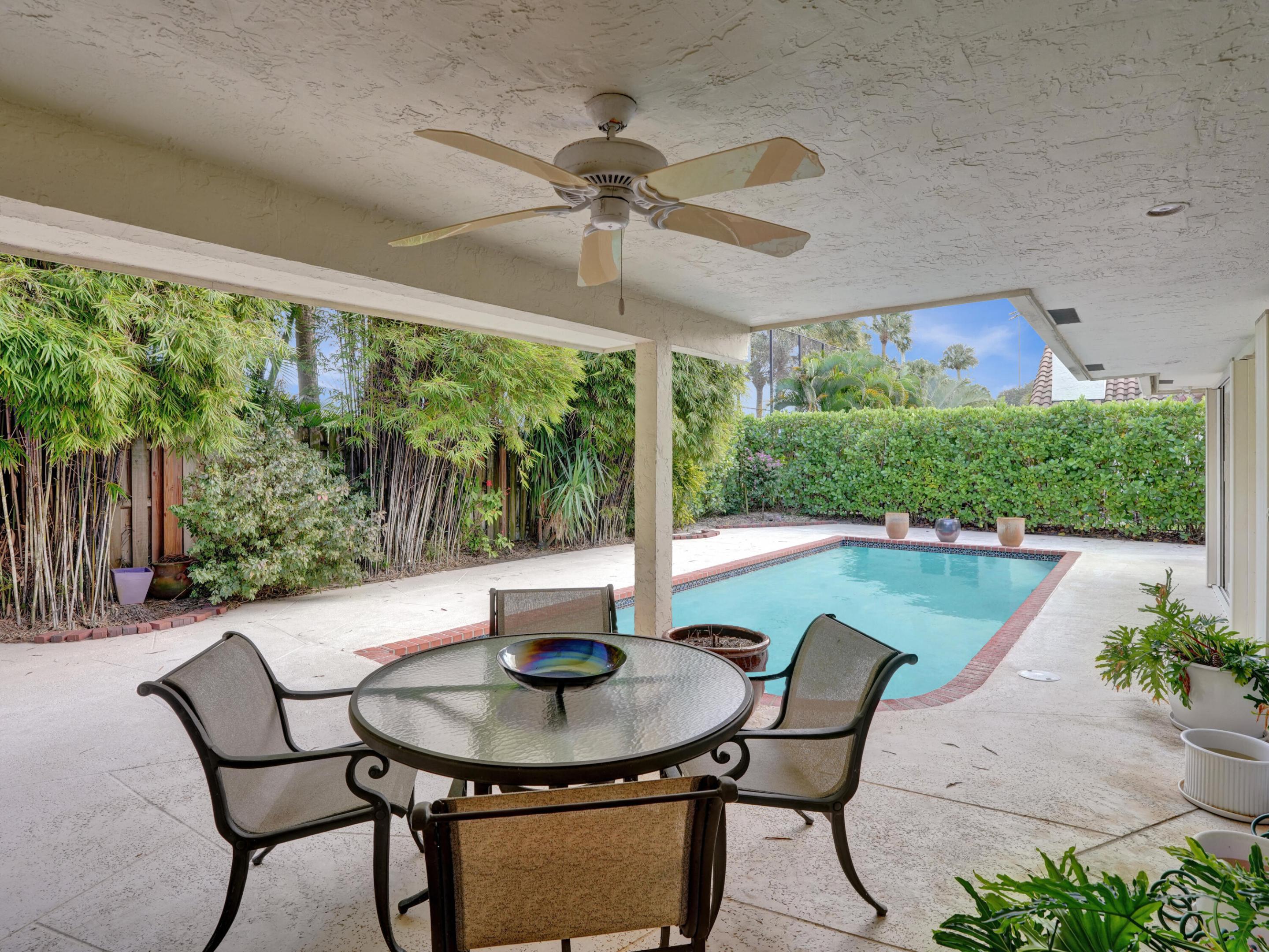 2710 NW 27th Avenue