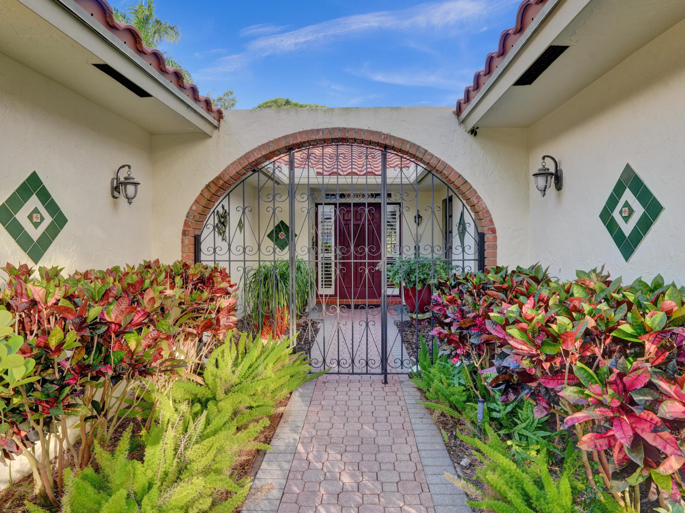 2710 NW 27th Avenue