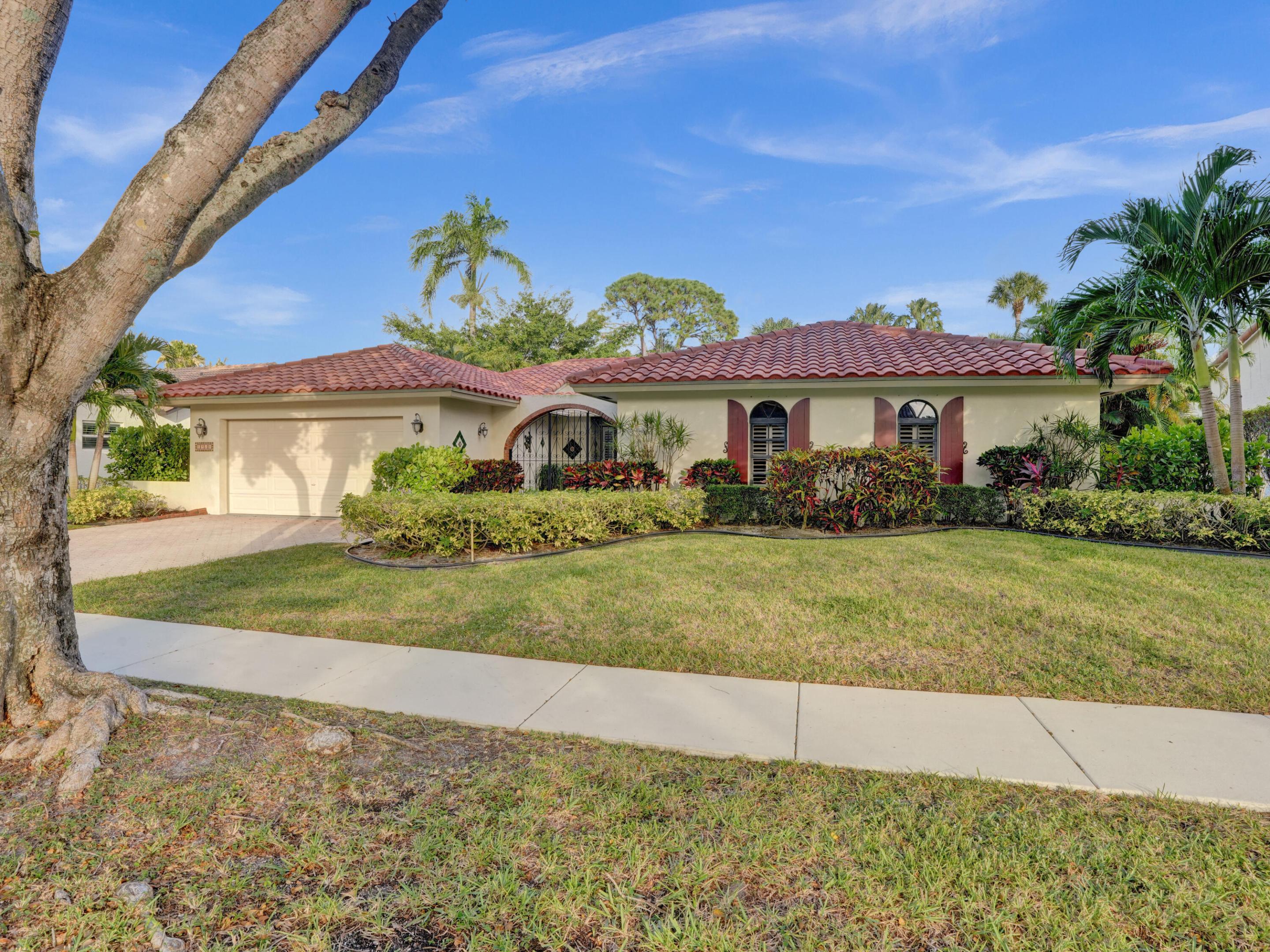 2710 NW 27th Avenue