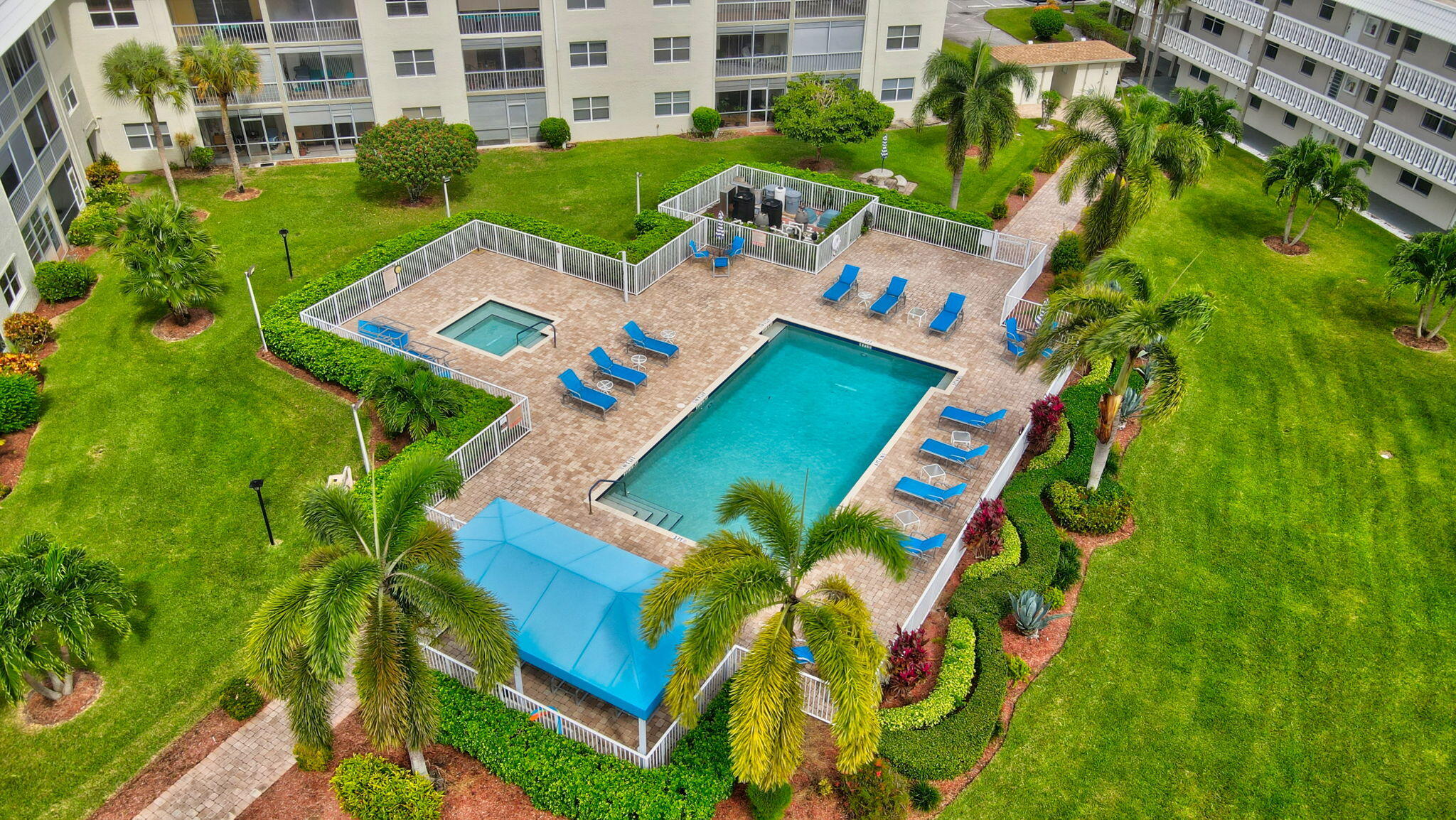 9872 Marina Boulevard 1428