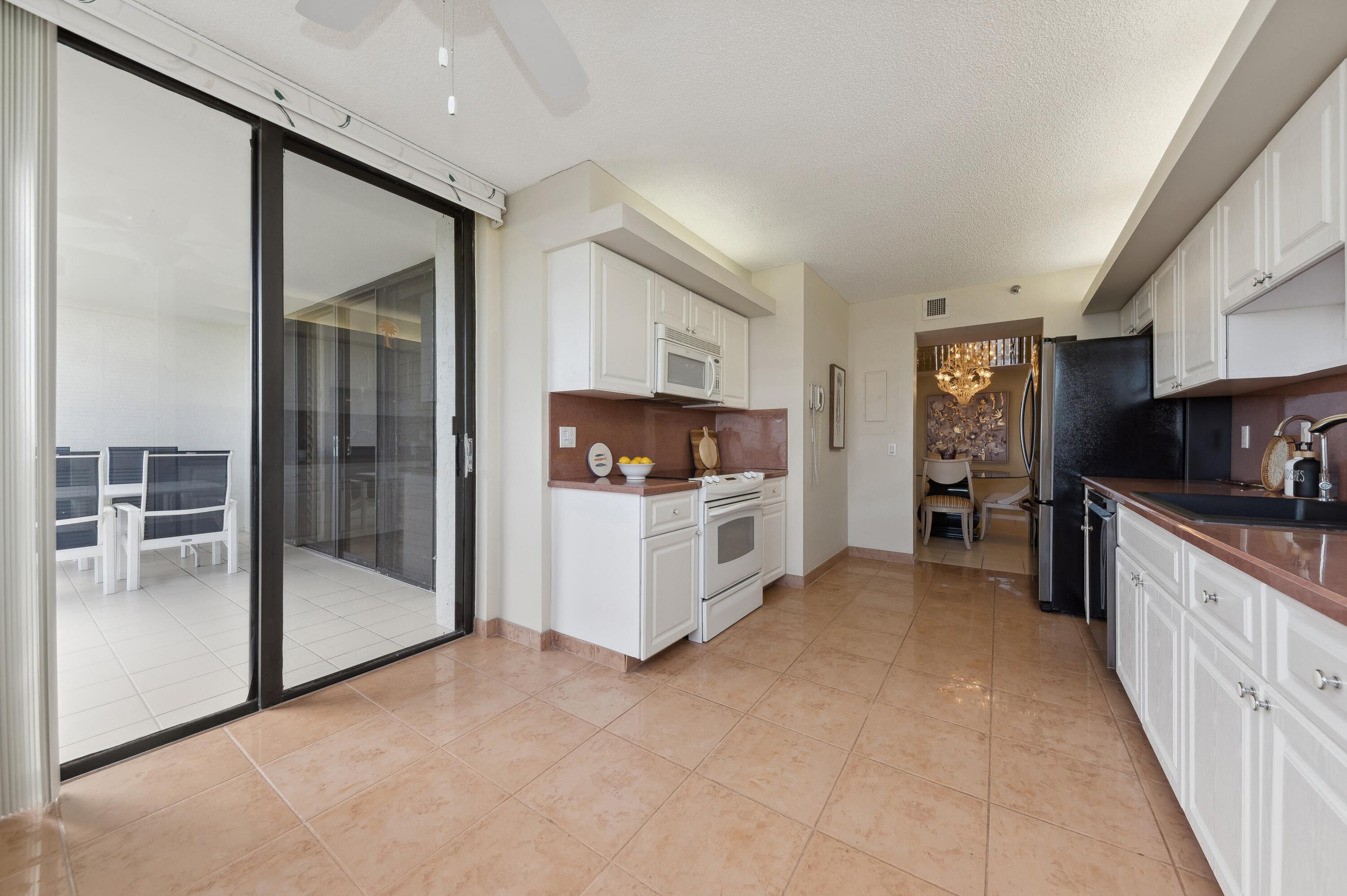 4600 S Ocean Boulevard 703