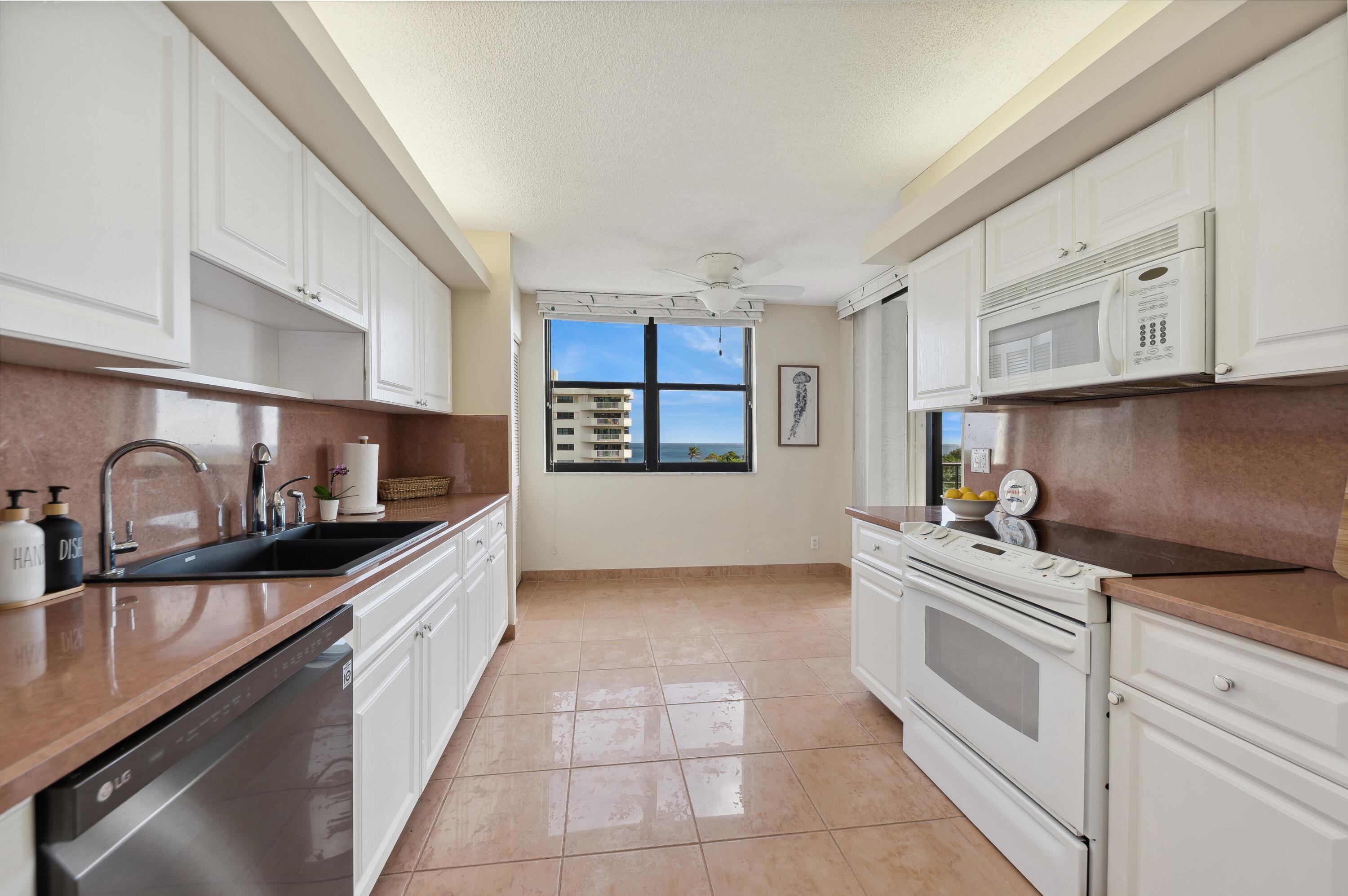 4600 S Ocean Boulevard 703