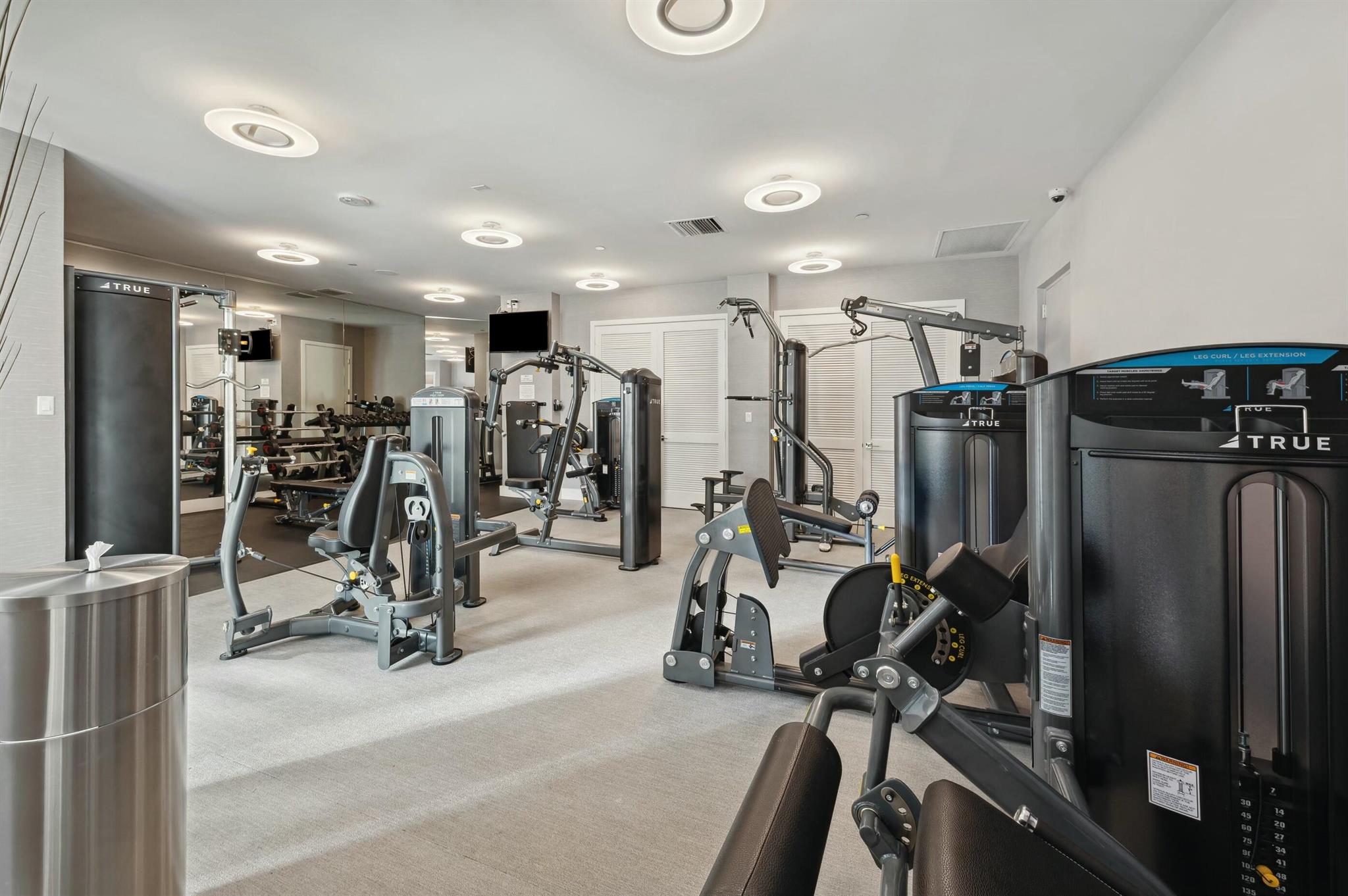 300 SE 5th Avenue 2090