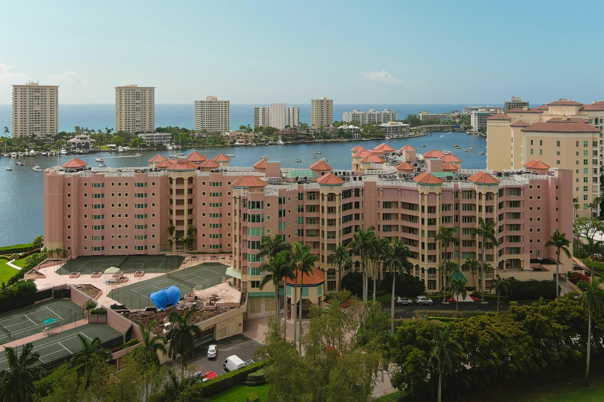 300 SE 5th Avenue 2090