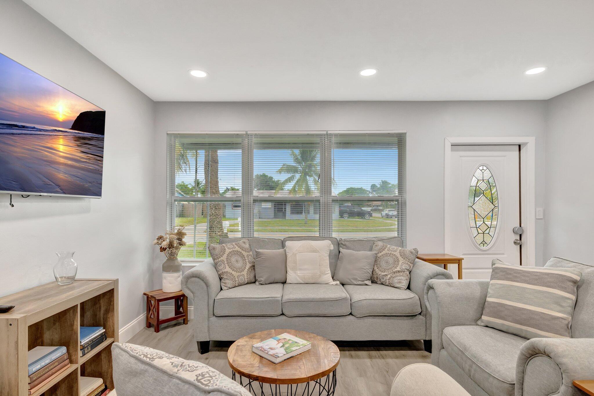 231 NW 21st Street