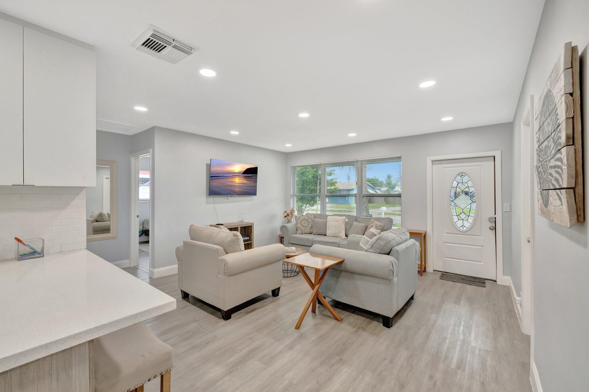 231 NW 21st Street