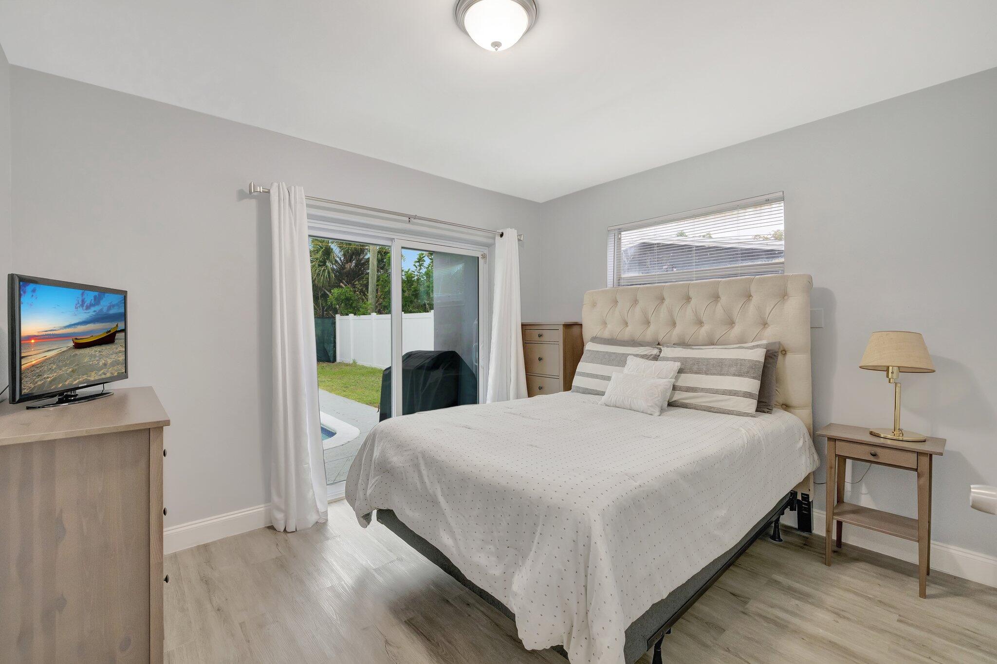 231 NW 21st Street