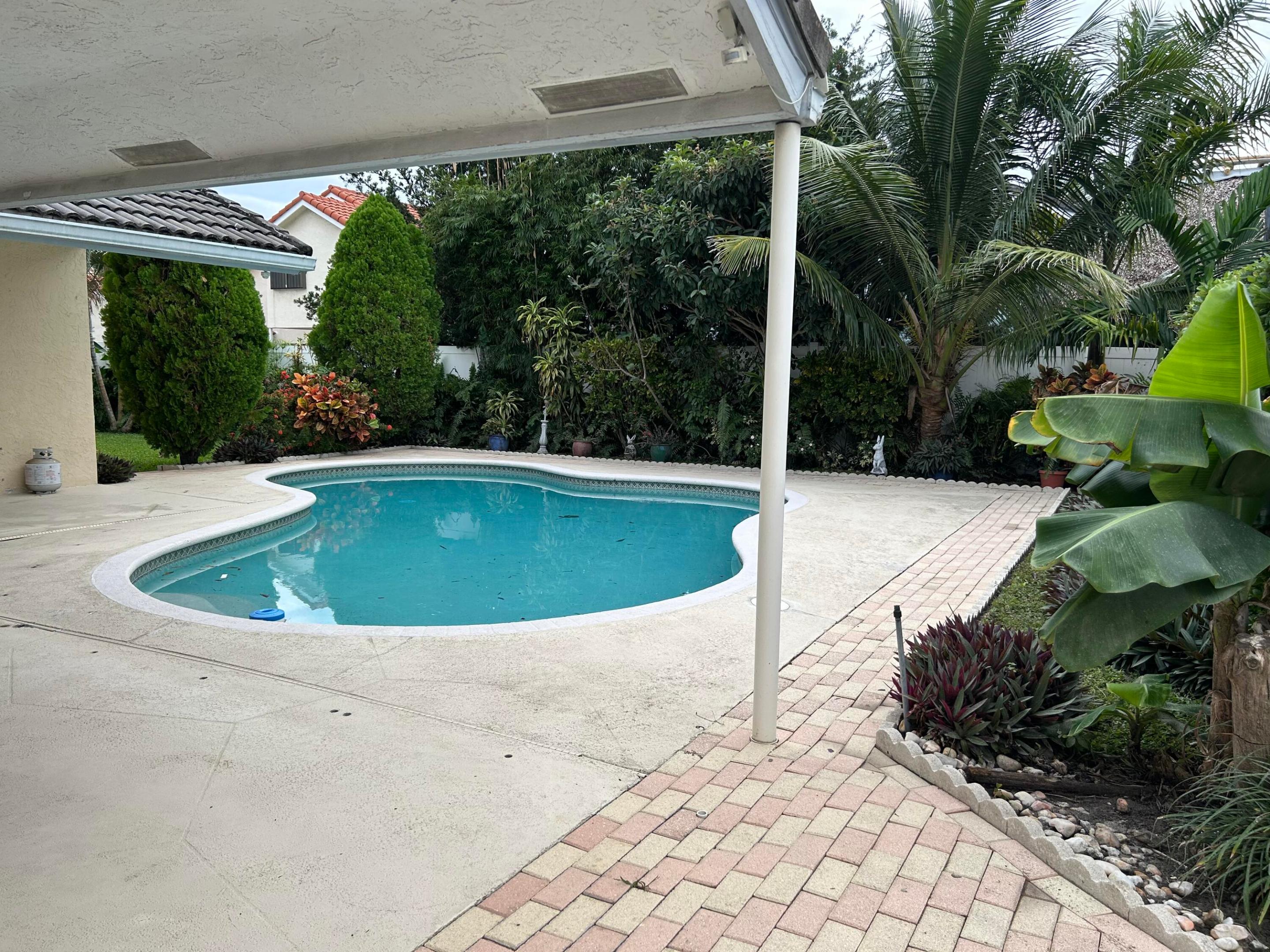 350 Apache Lane