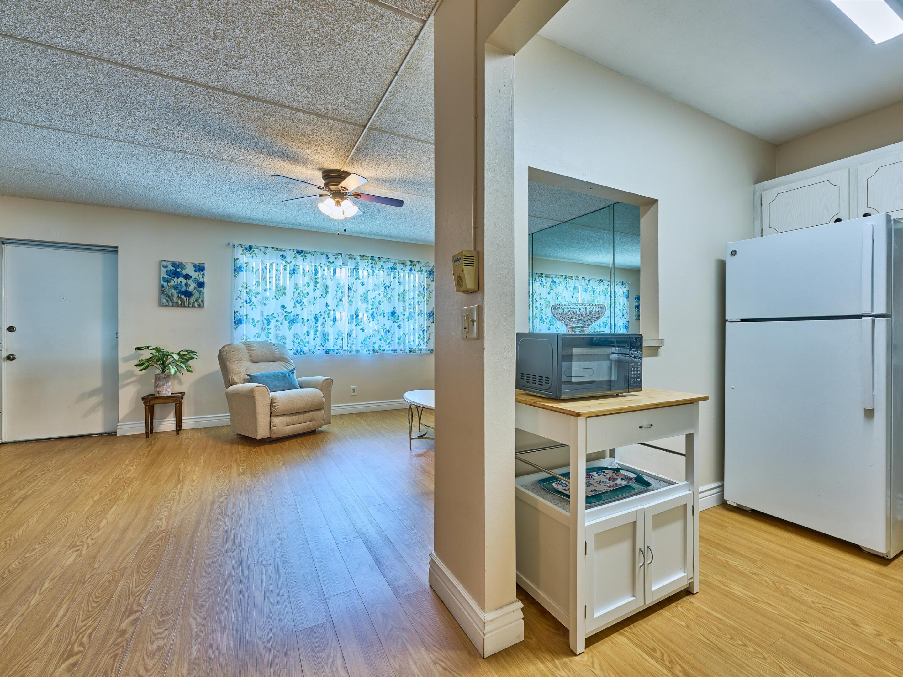 3100 Springdale Boulevard 206