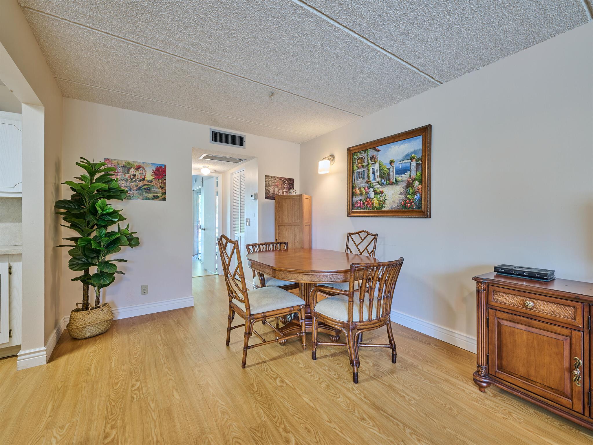 3100 Springdale Boulevard 206