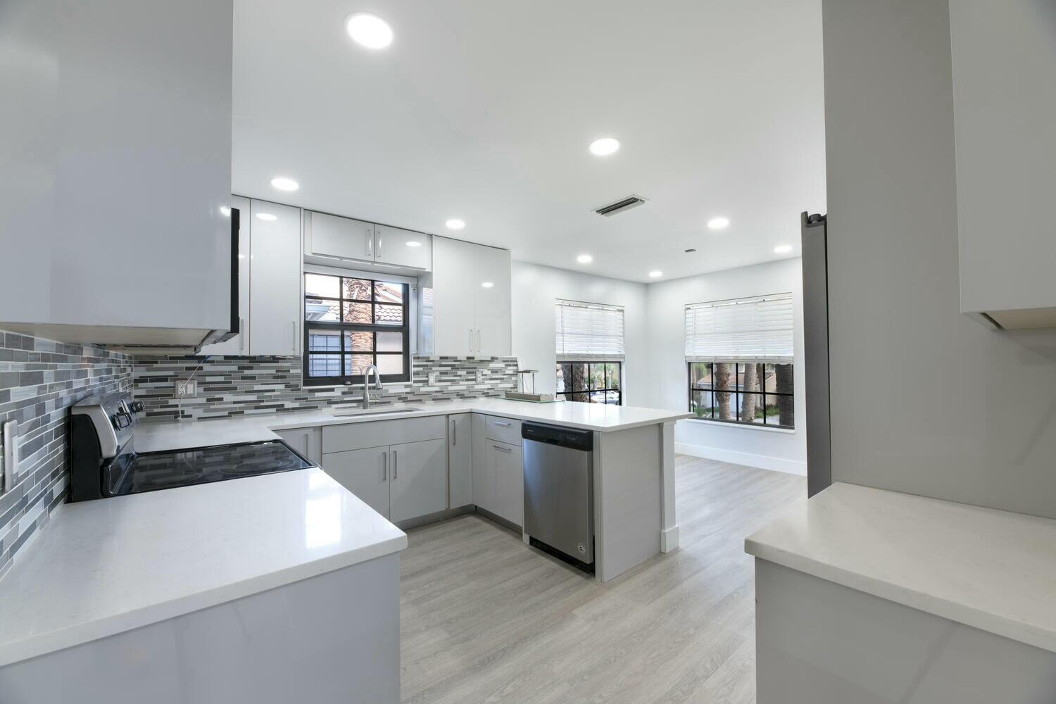 22791 Trelawny Terrace F