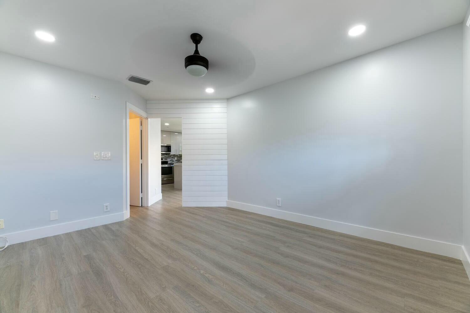 22791 Trelawny Terrace F