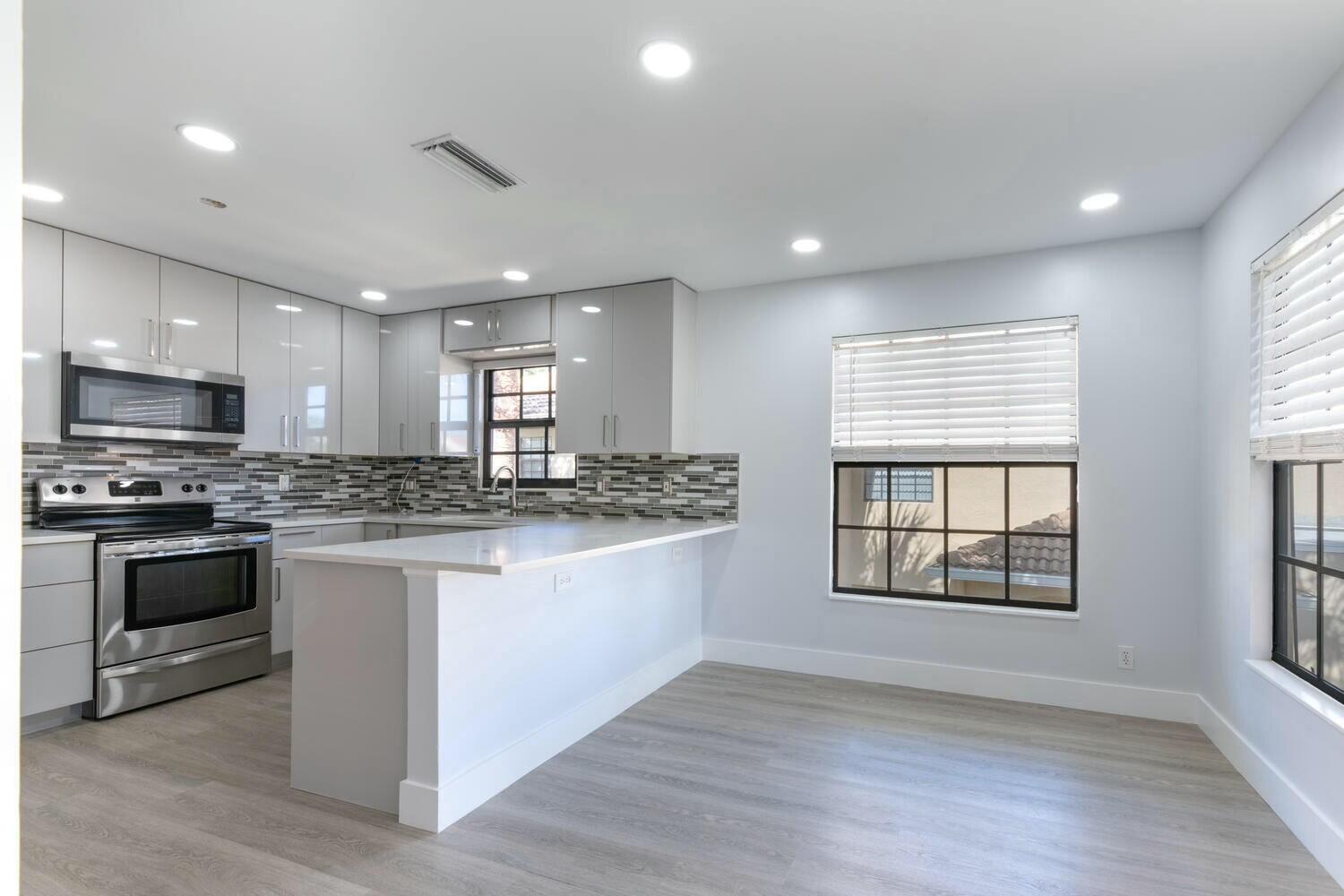 22791 Trelawny Terrace F