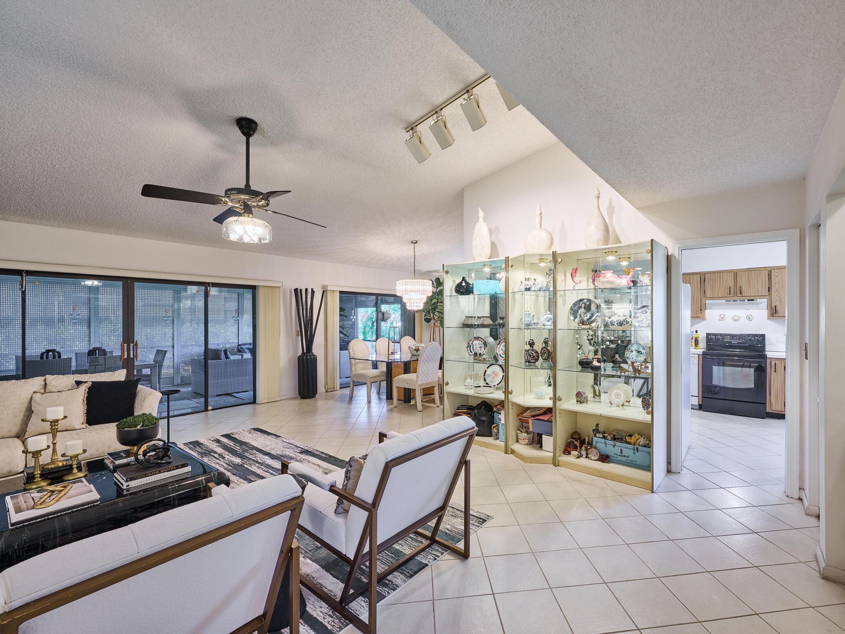 5976 Colony Court