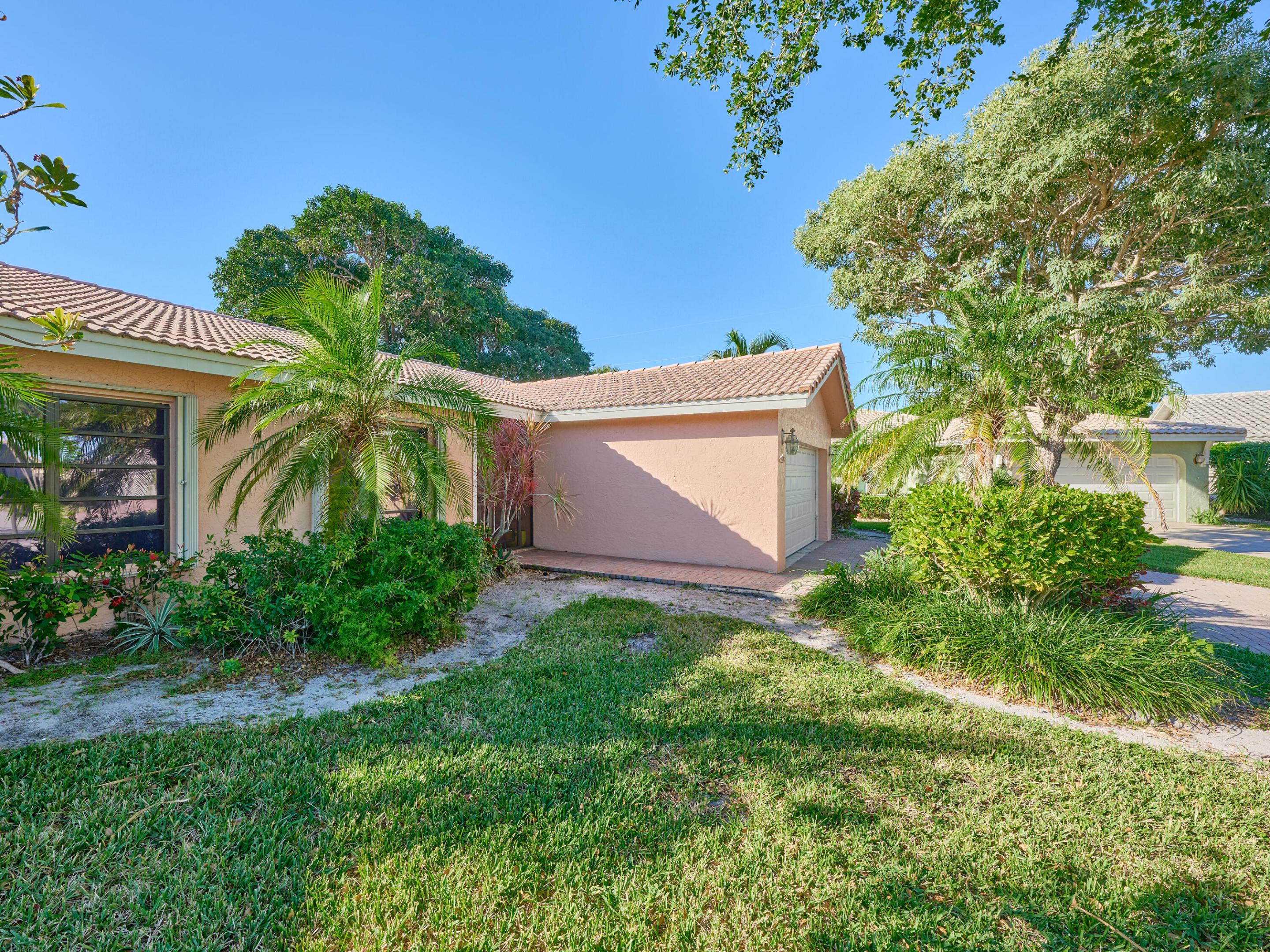 5976 Colony Court