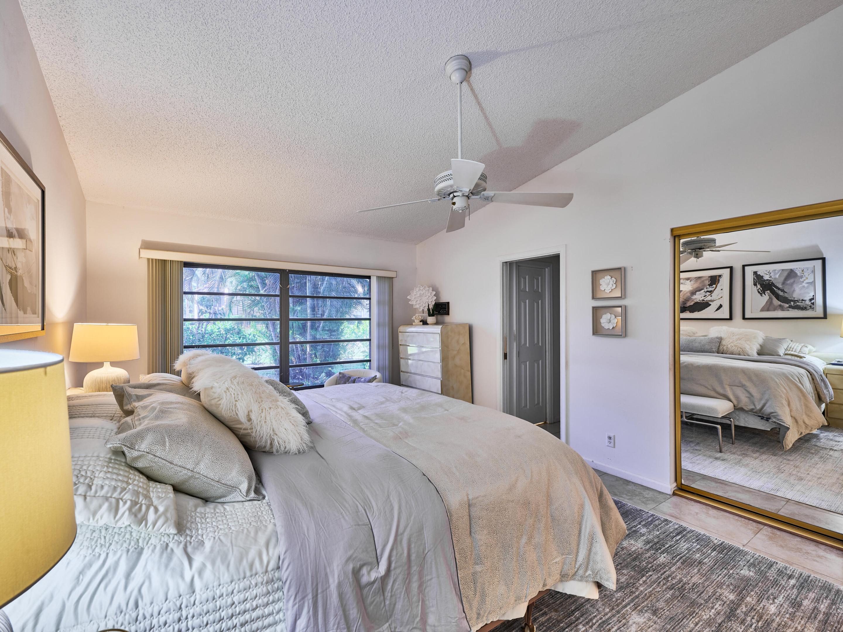 5976 Colony Court