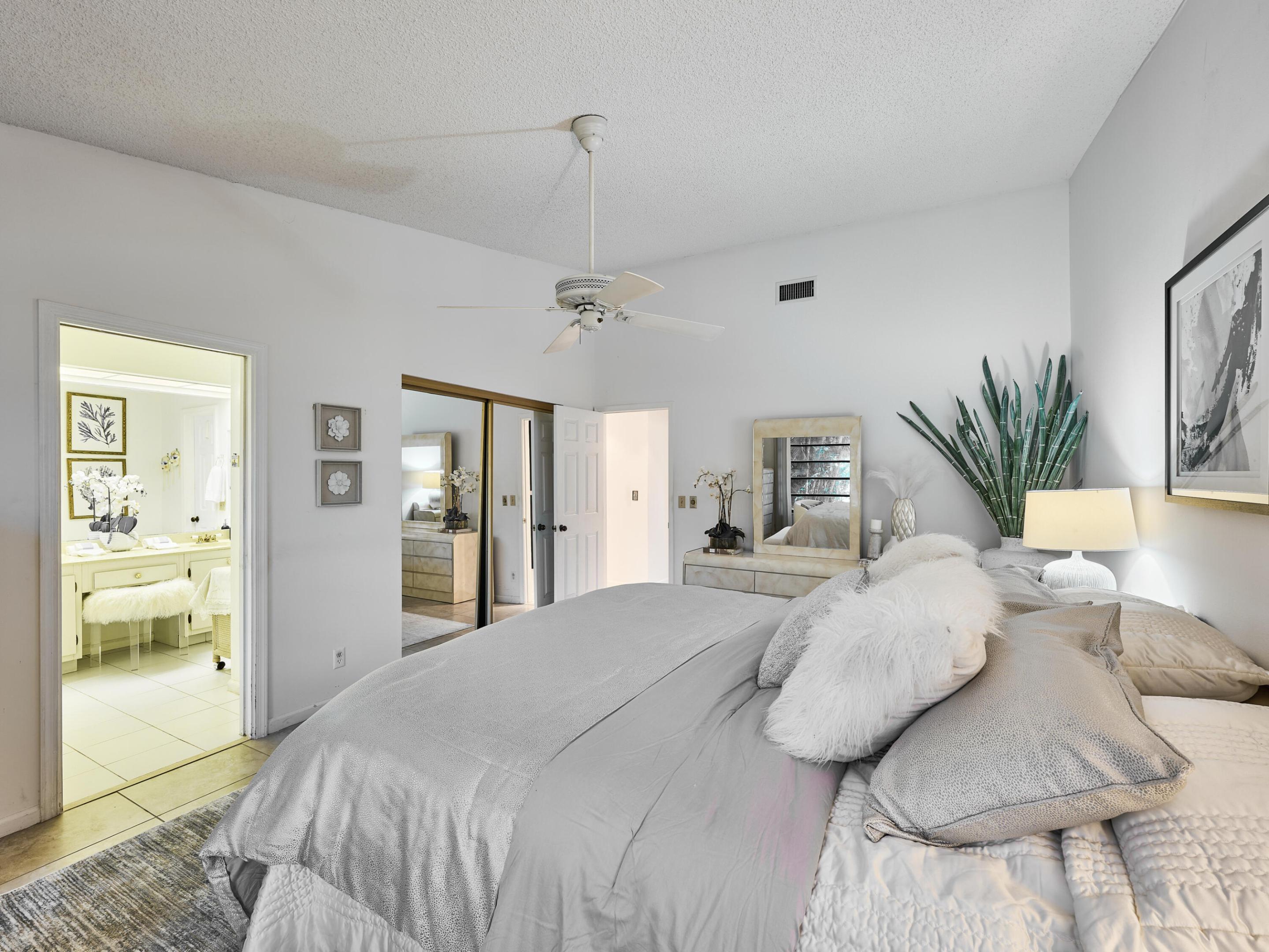 5976 Colony Court