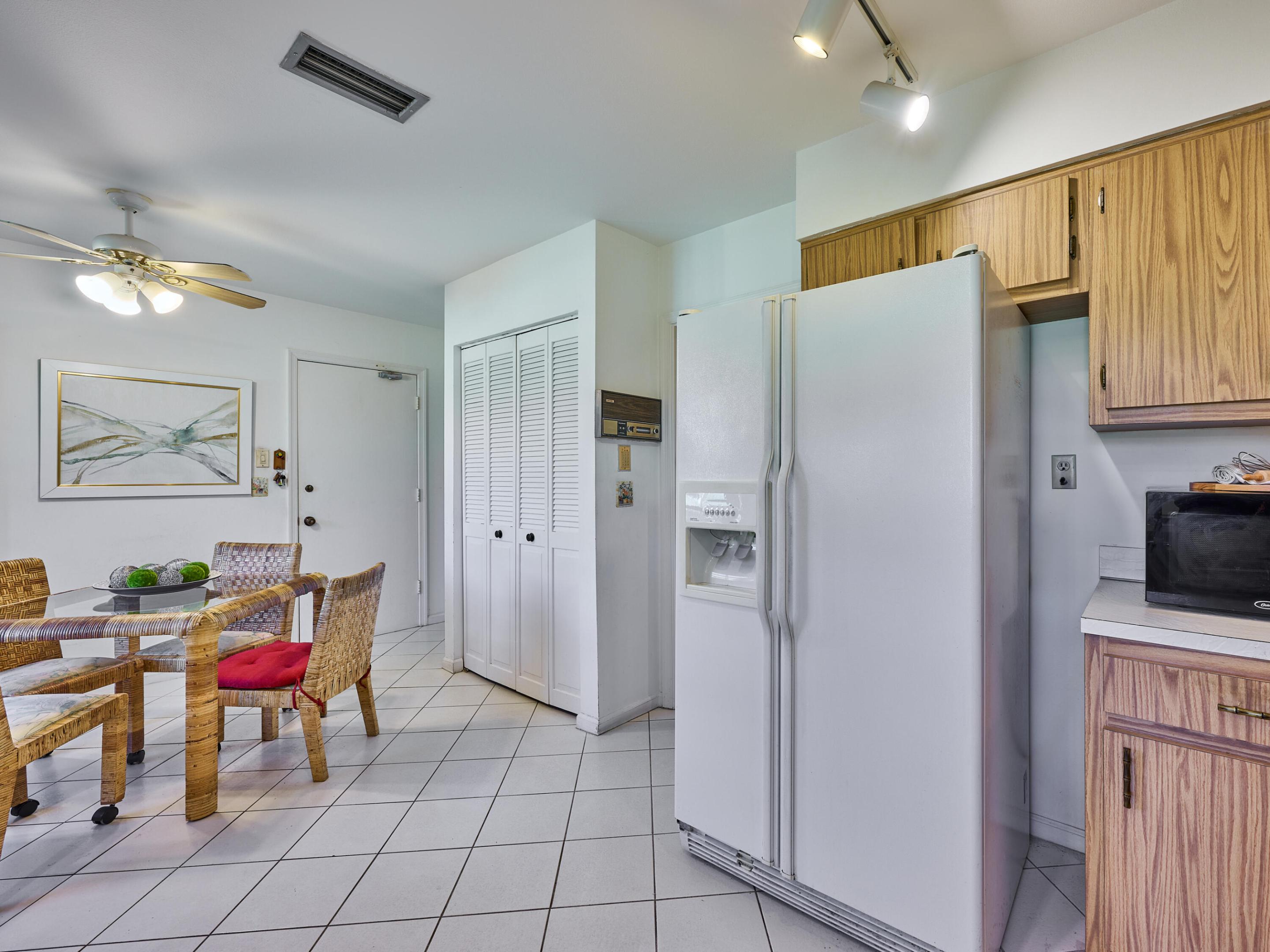 5976 Colony Court
