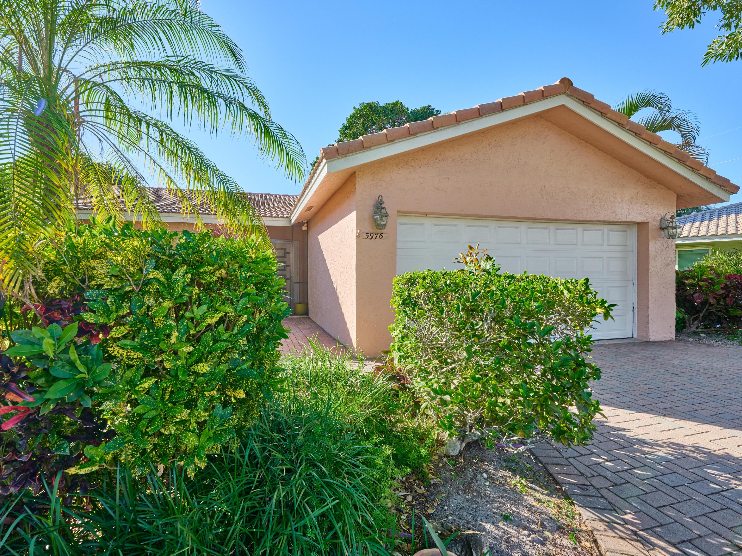 5976 Colony Court