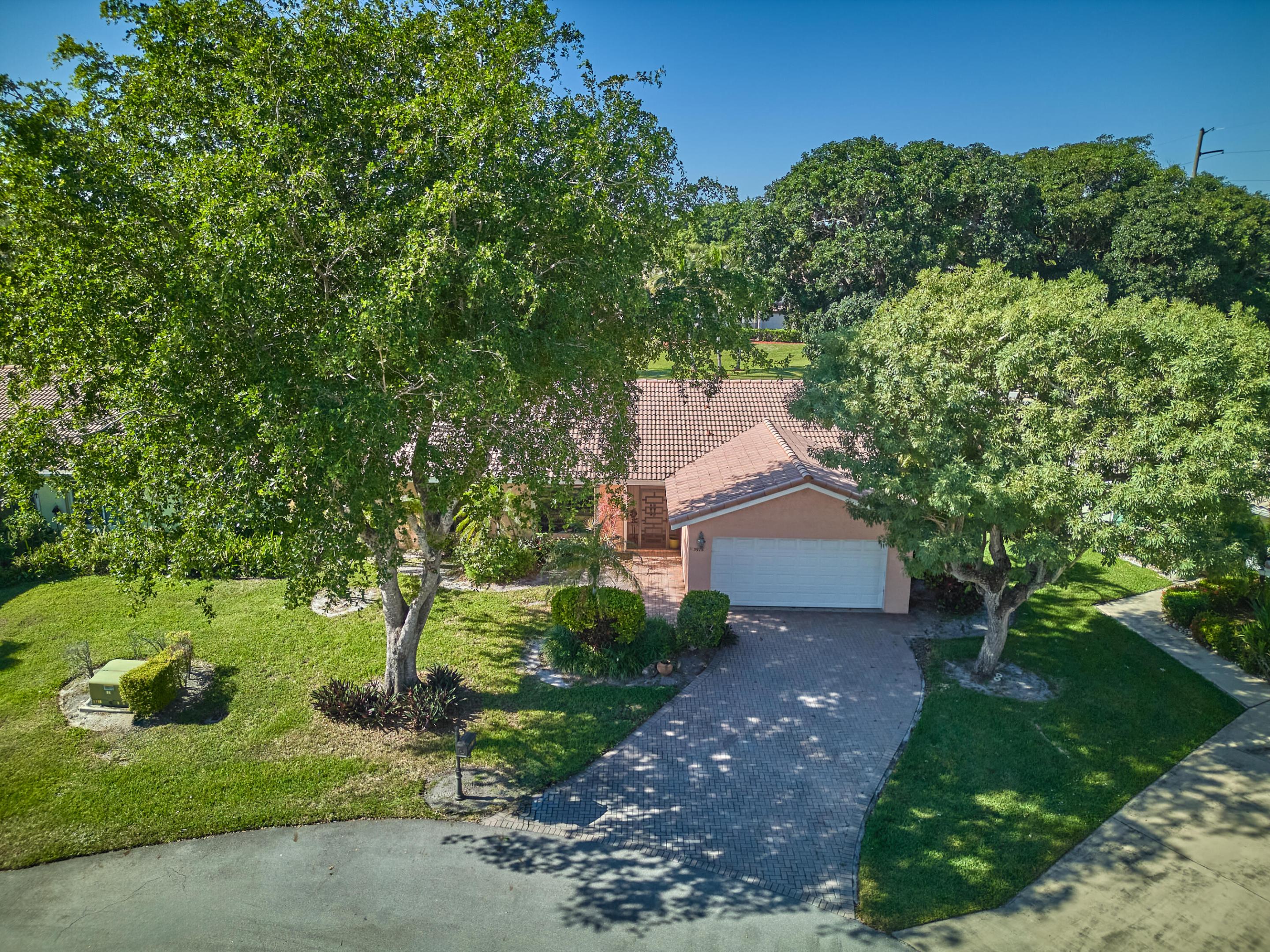 5976 Colony Court