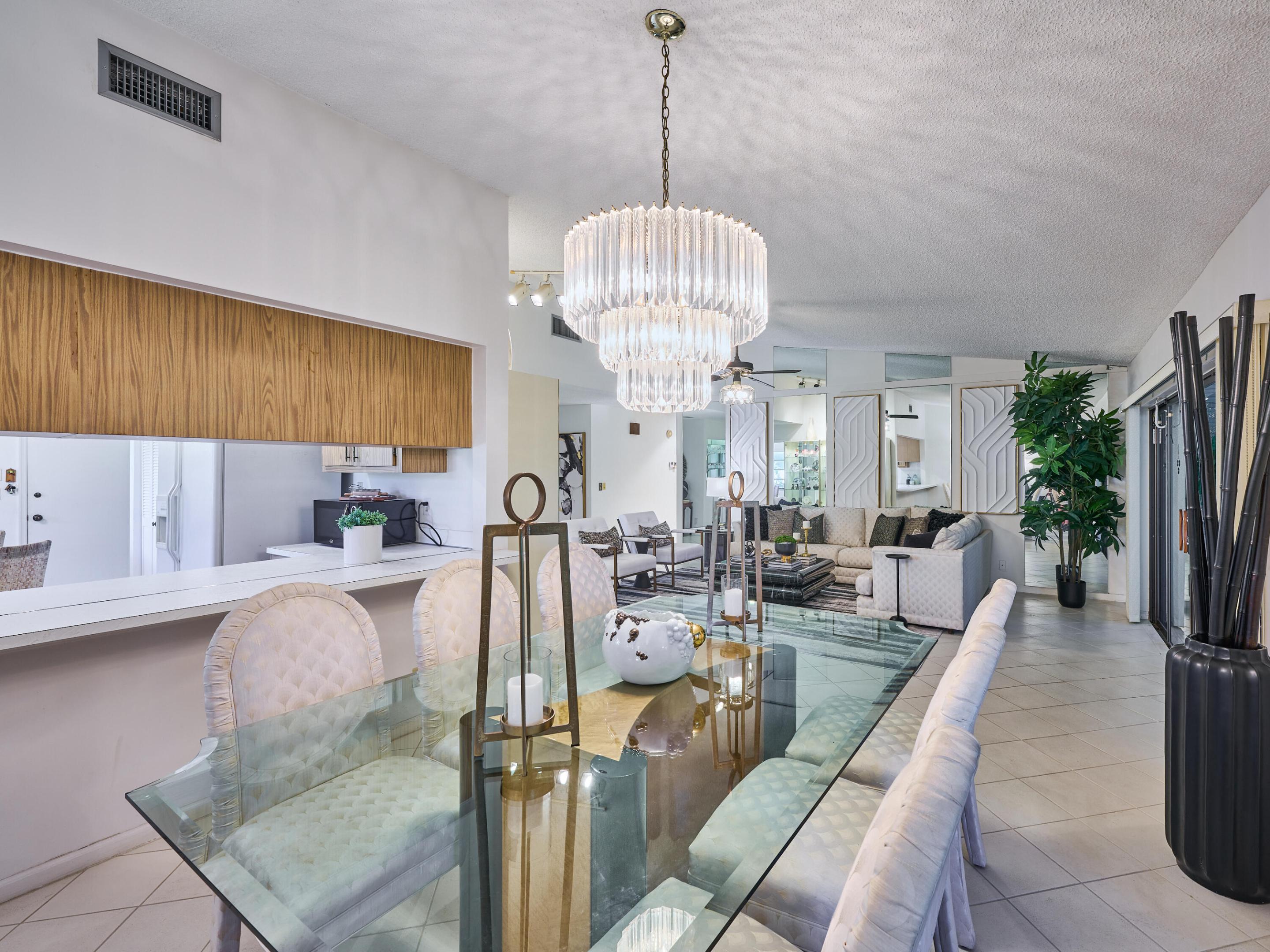 5976 Colony Court