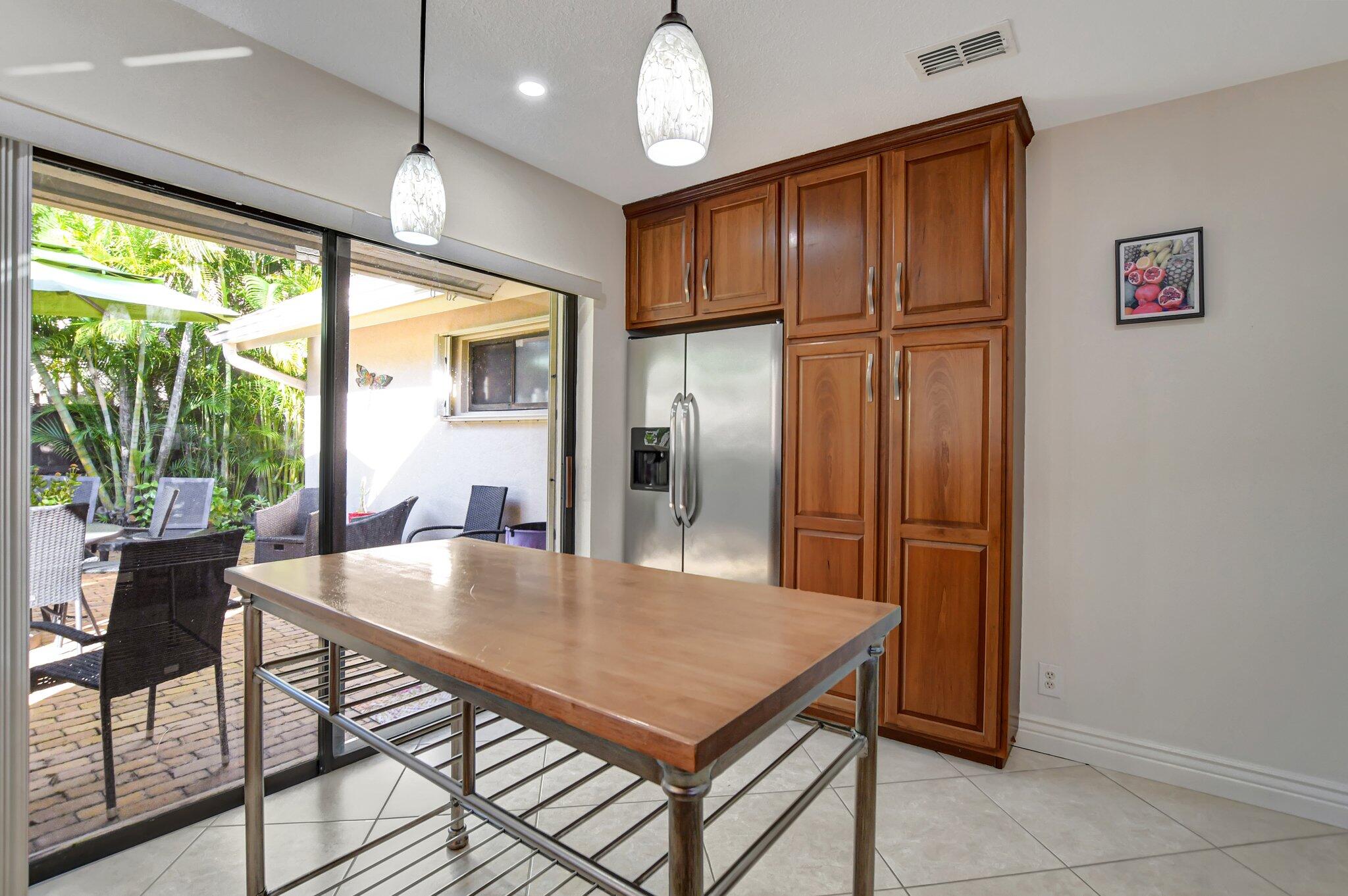 7611 Sierra Terrace W